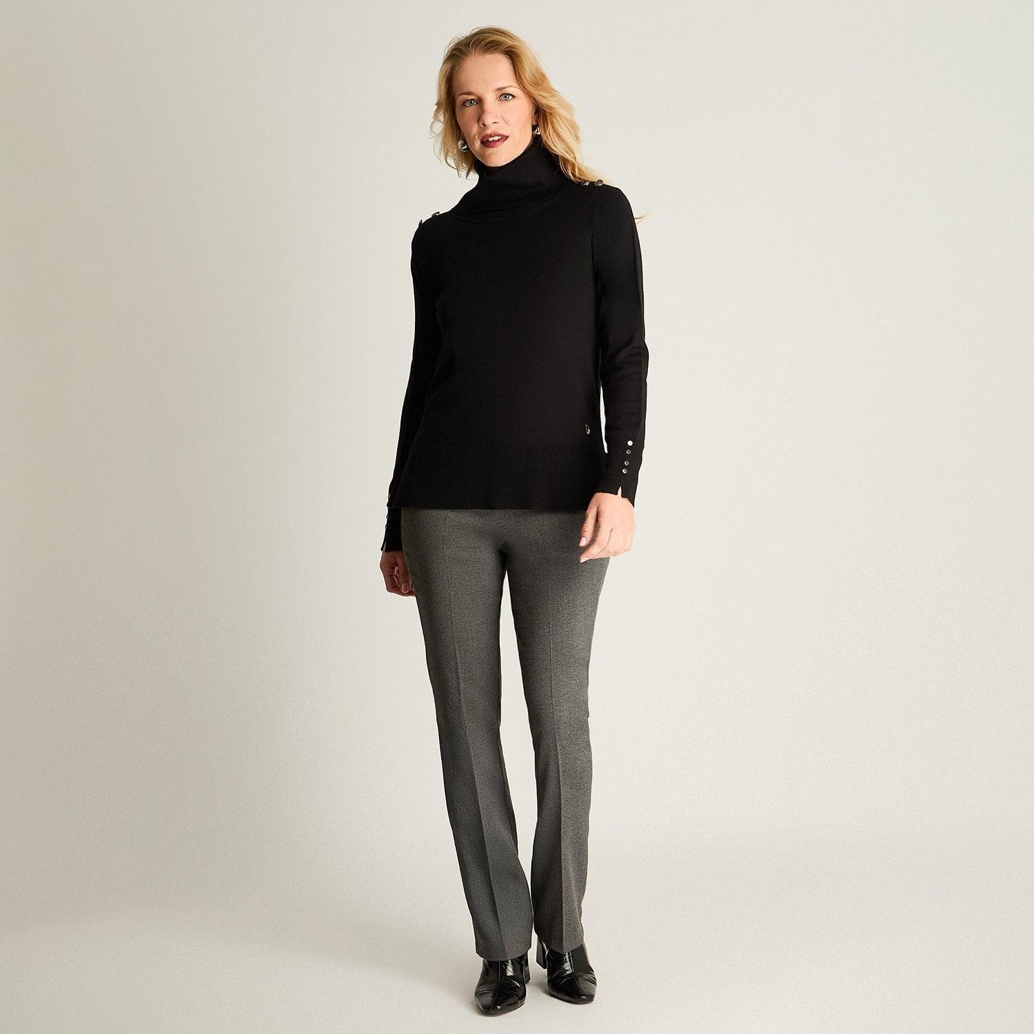 Sweater Manga Larga Cuello Alto Con Tachas Negro-2