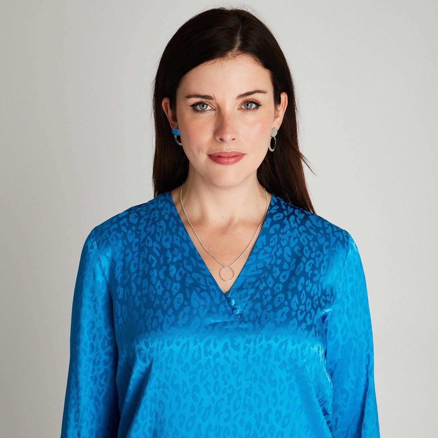 Blusa Celeste Cuello V-2