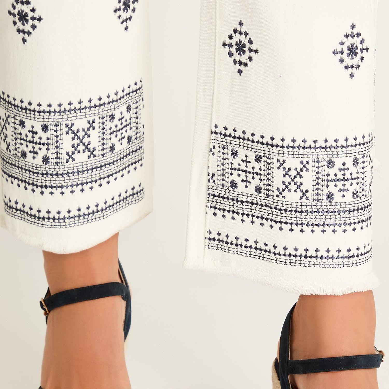 Jeans Blanco Recto con Estampado Boho Calce Normal-2