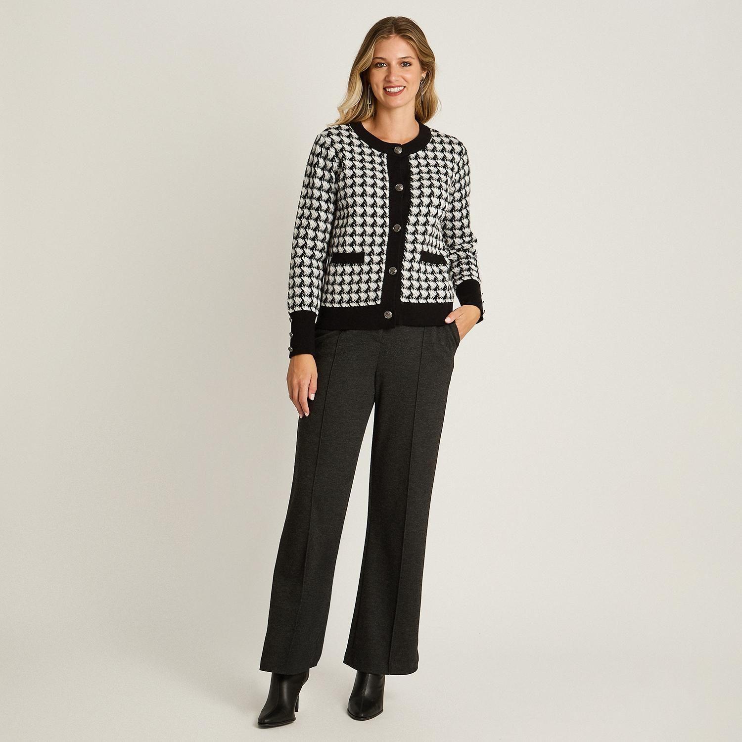 Cardigan Blanco con Estampado Geométrico Clásico y Botones Plateados en Tejido-3