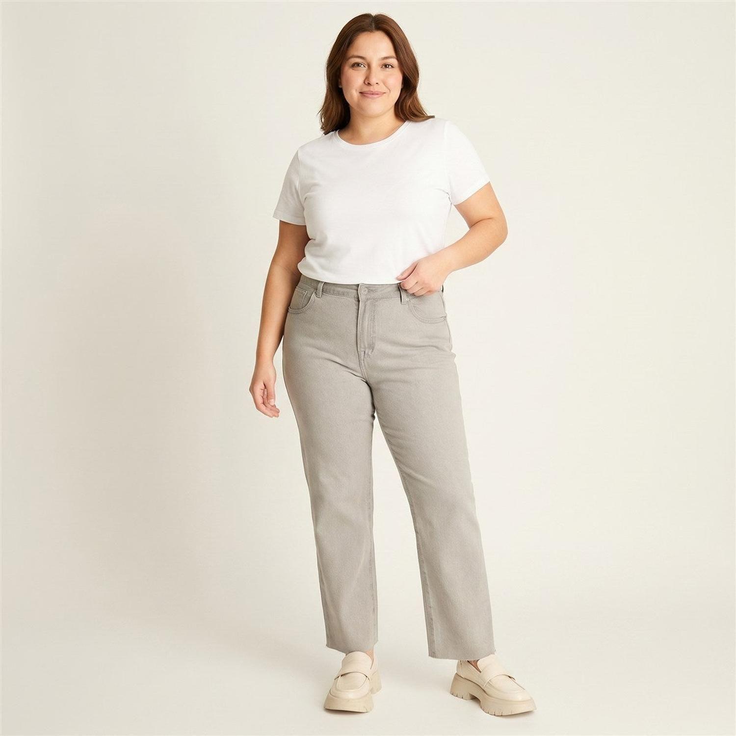 Jeans Gris Mom Con Ruedo-1
