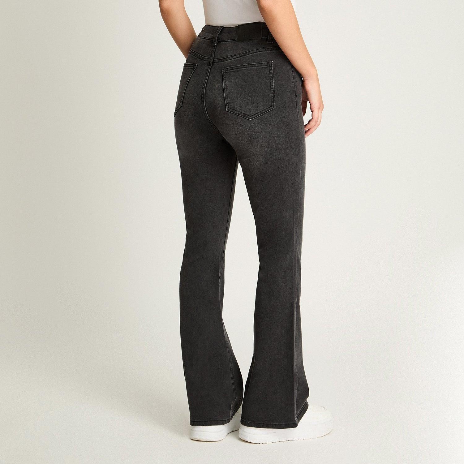 Jeans 5 Bolsillos Flare Gris Oscuro-1