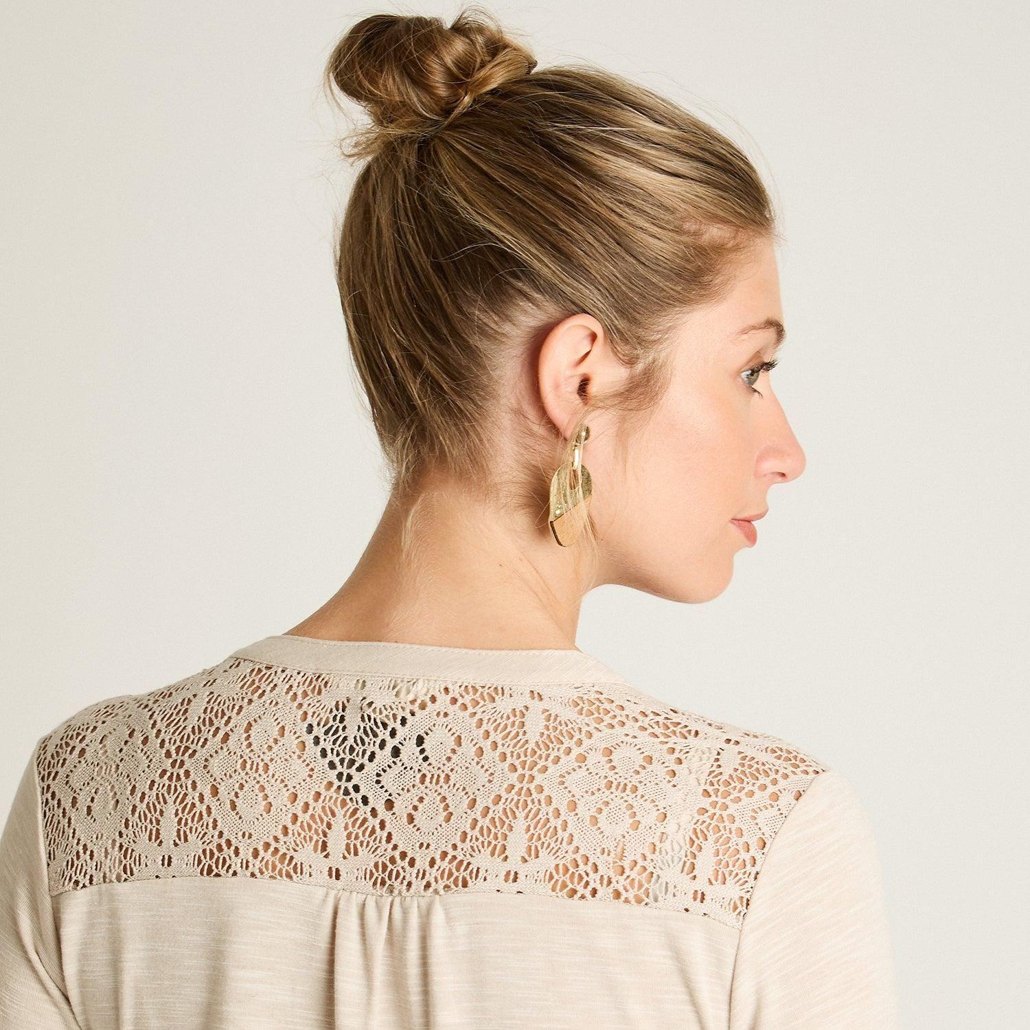 Polera Beige Manga Larga con Detalle de Macramé-2