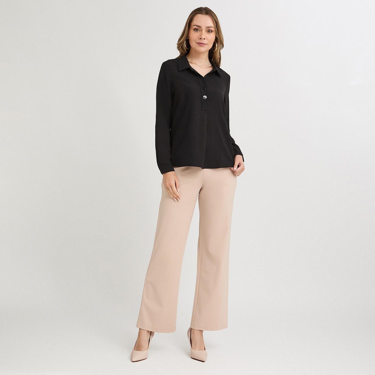 Blusa Manga Roll Up con Botones en Escote Negro-3