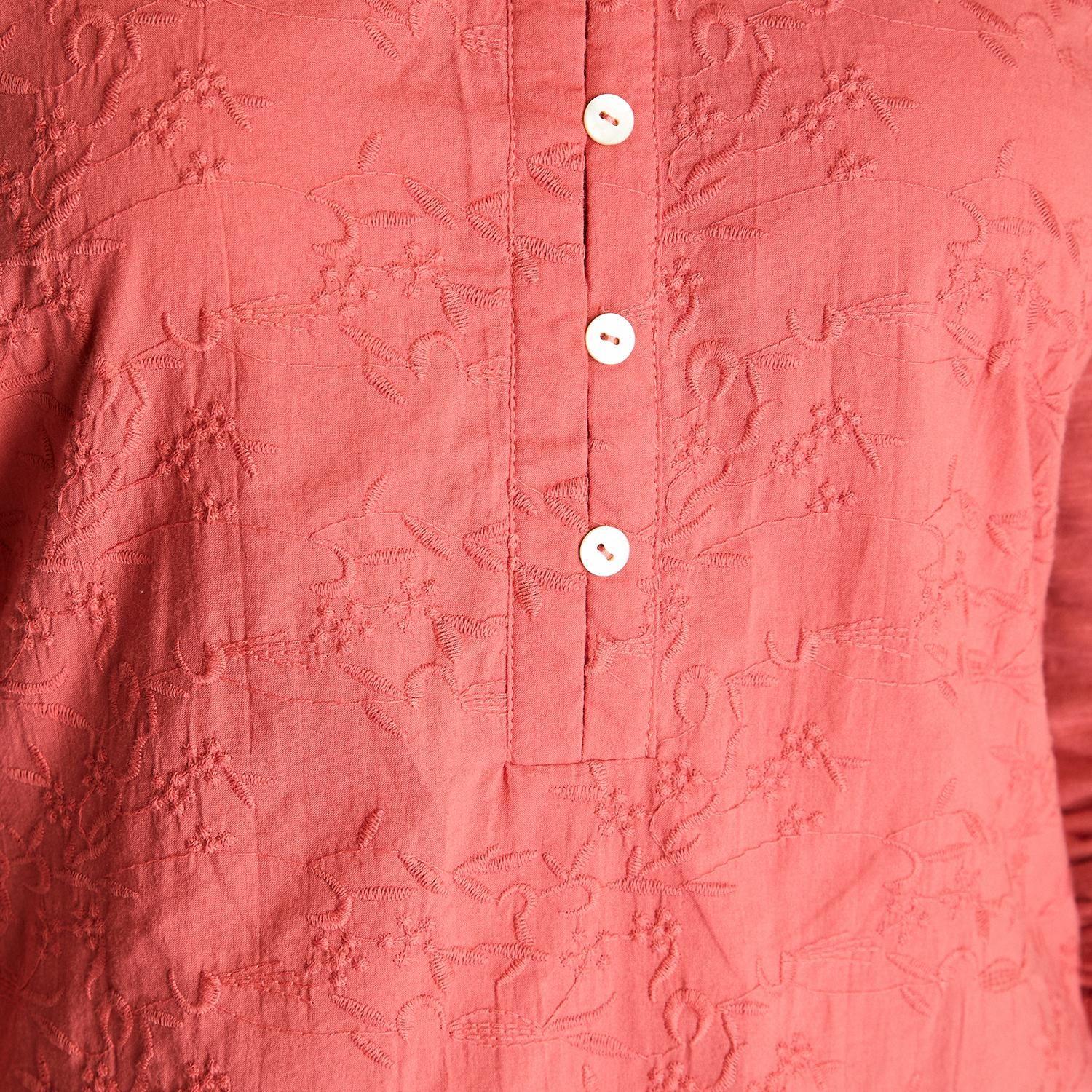 Polera Rosada Manga Larga con Cuello Mao y Detalles Bordados-2