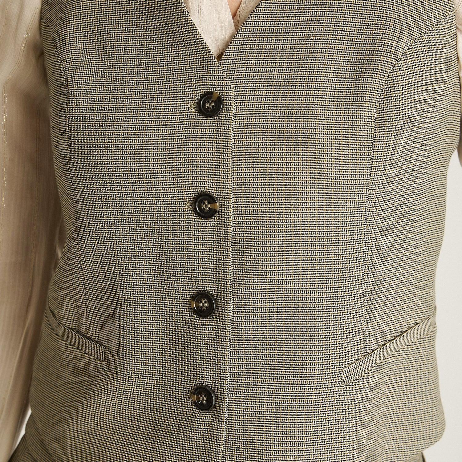 Gilette Gris Sin Mangas con Bolsillos Falsos-2