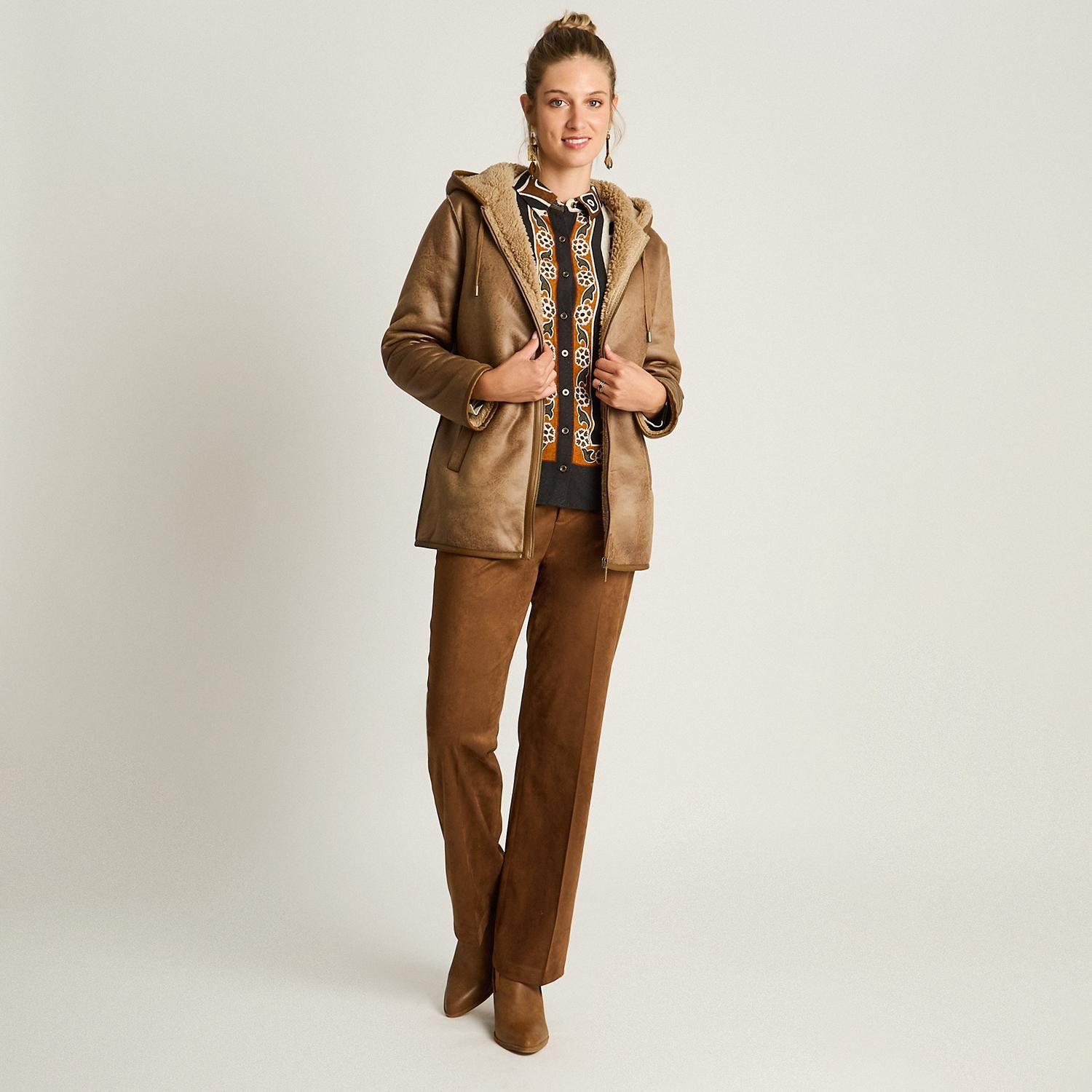 Chaqueta Camel de Ecocuero con Gorro y Forro Sherpa-3