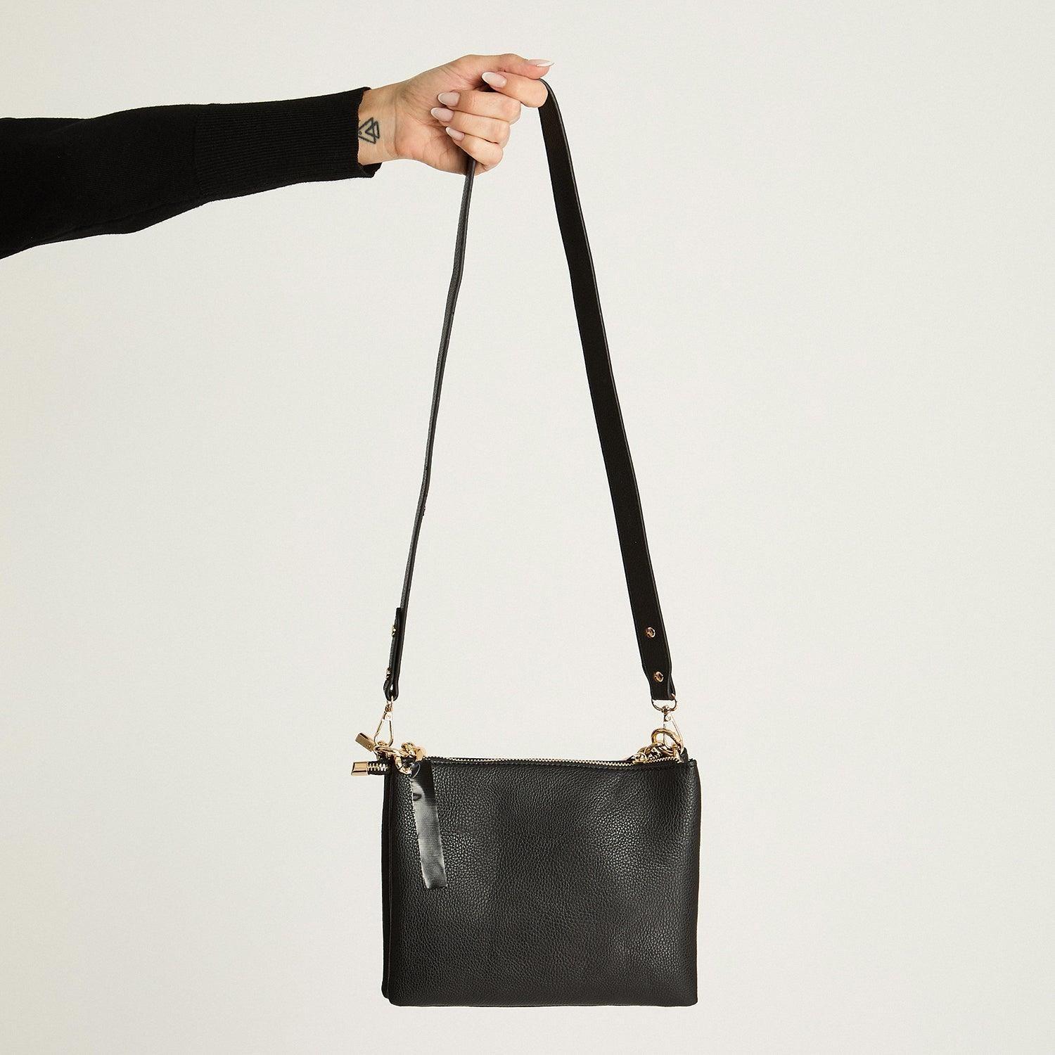 Cartera Triple Con Strap De Pu Y Cadena Negro-1