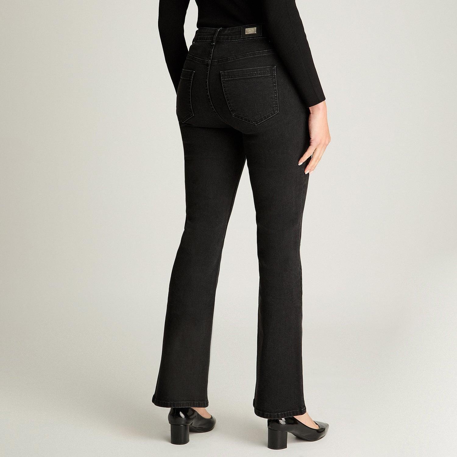 Jeans Flare Con Botón Negro-1