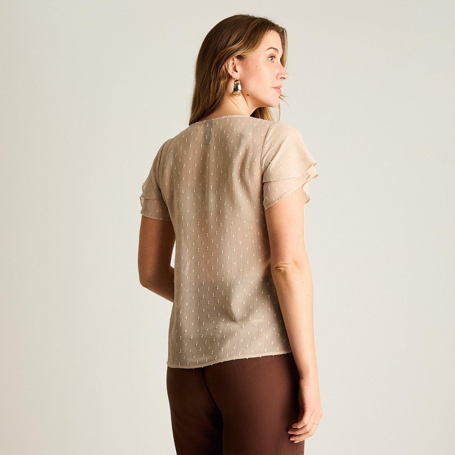 Blusa Beige Manga Corta con Detalle en Escote-1