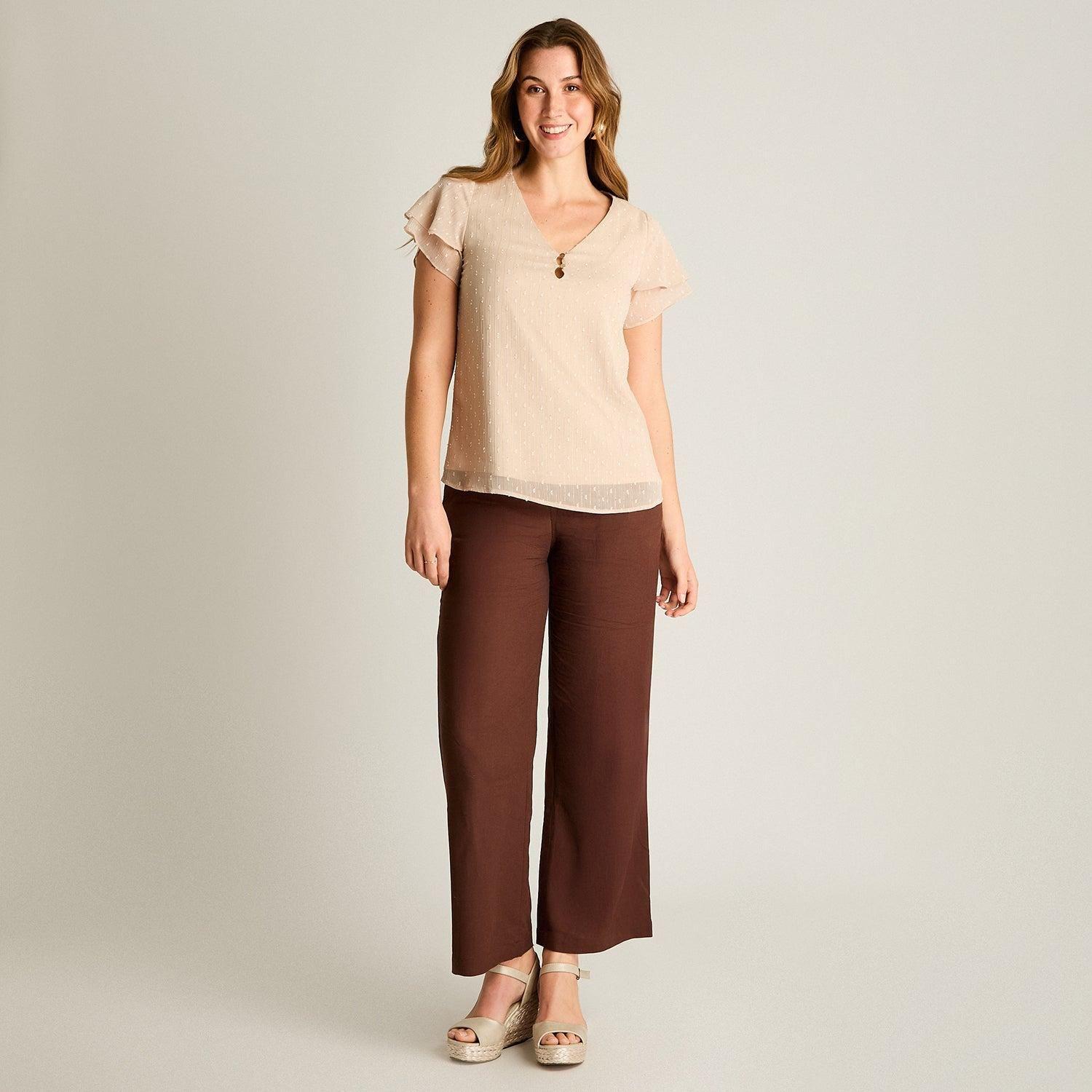 Blusa Beige Manga Corta con Detalle en Escote-3