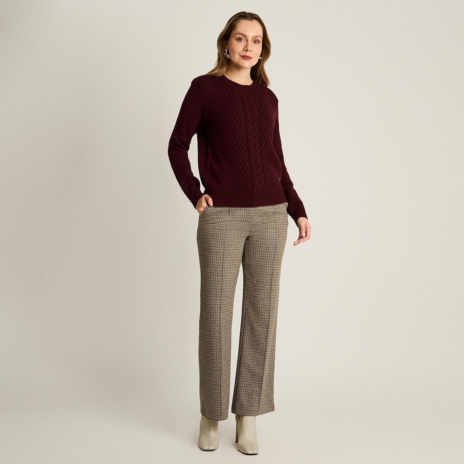 Sweater Burdeo con Trenzado en Relieve en Tejido-3