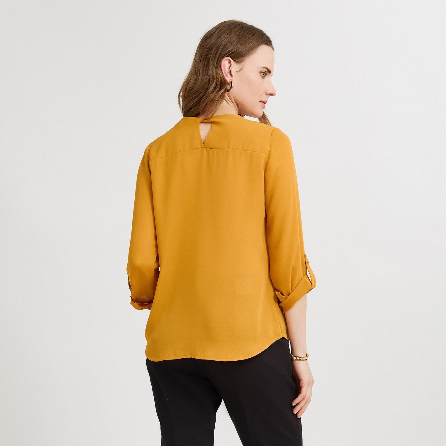 Blusa Lisa Escote Redondo Manga Roll Up Mostaza-2