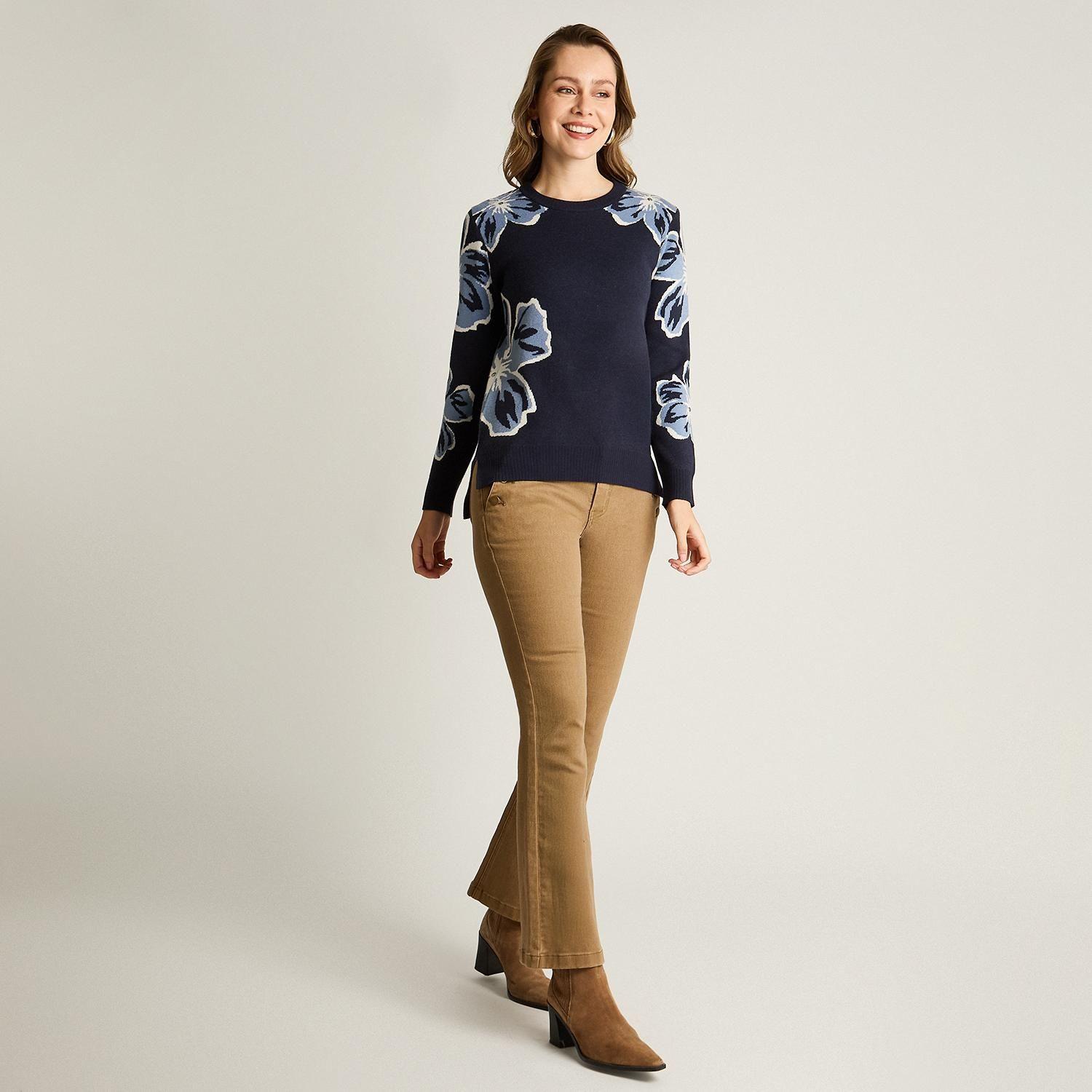 Sweater Azul Marino con Estampado Floral-3