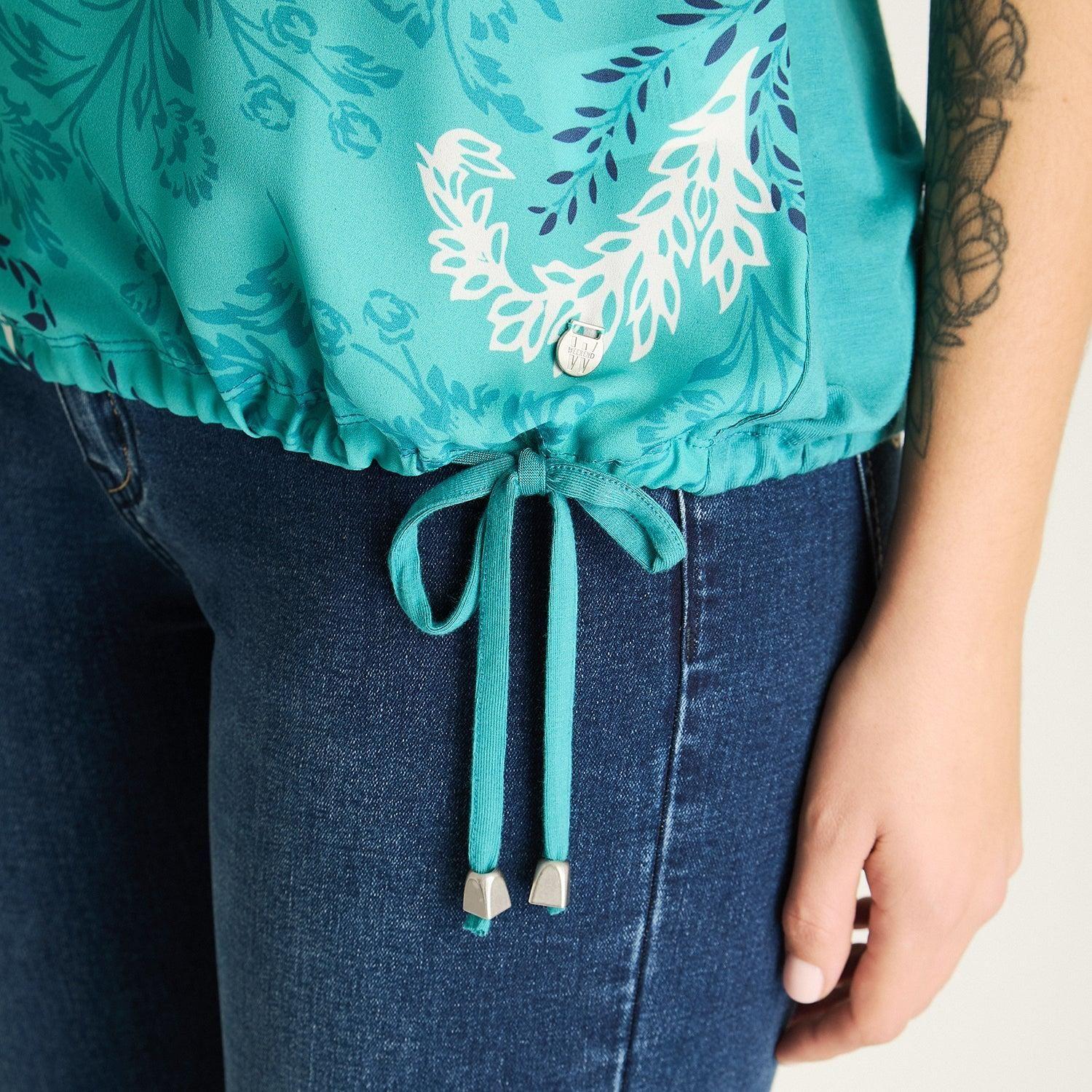 Polera Turquesa con Estampado Floral-2