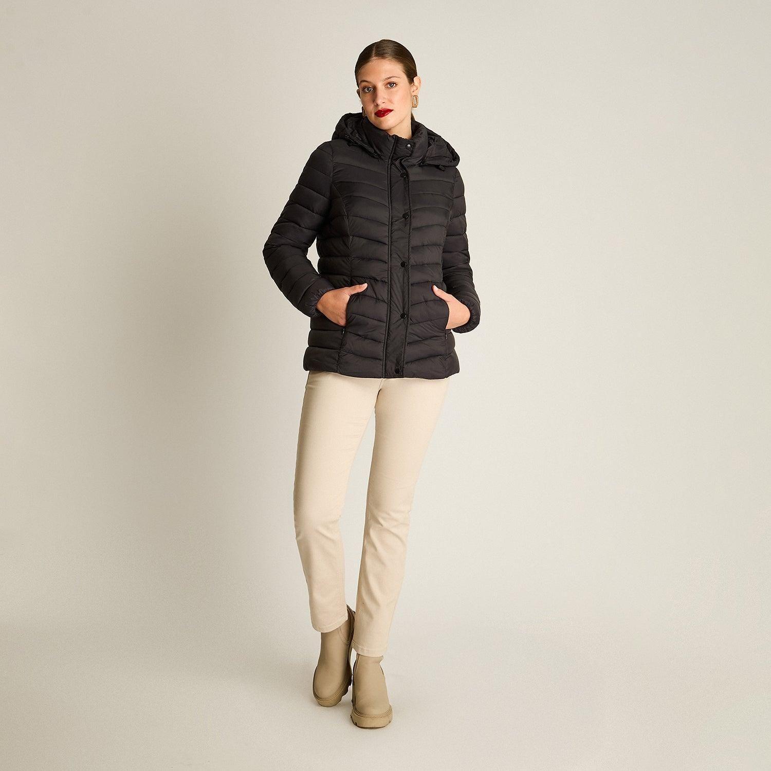 Parka Corta con Gorro Desmontable Diseño Quilted-3