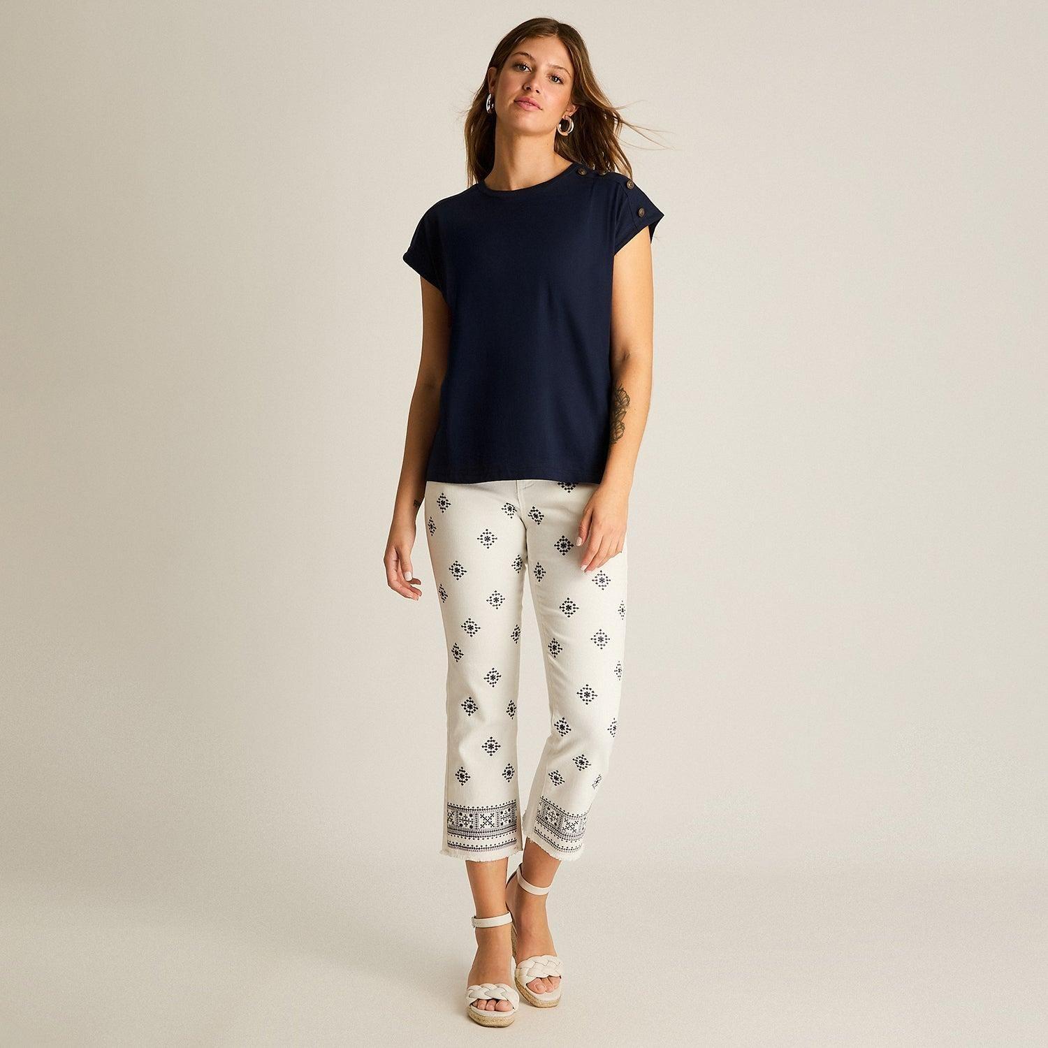 Polera Azul con Botones Decorativos en Hombro-3