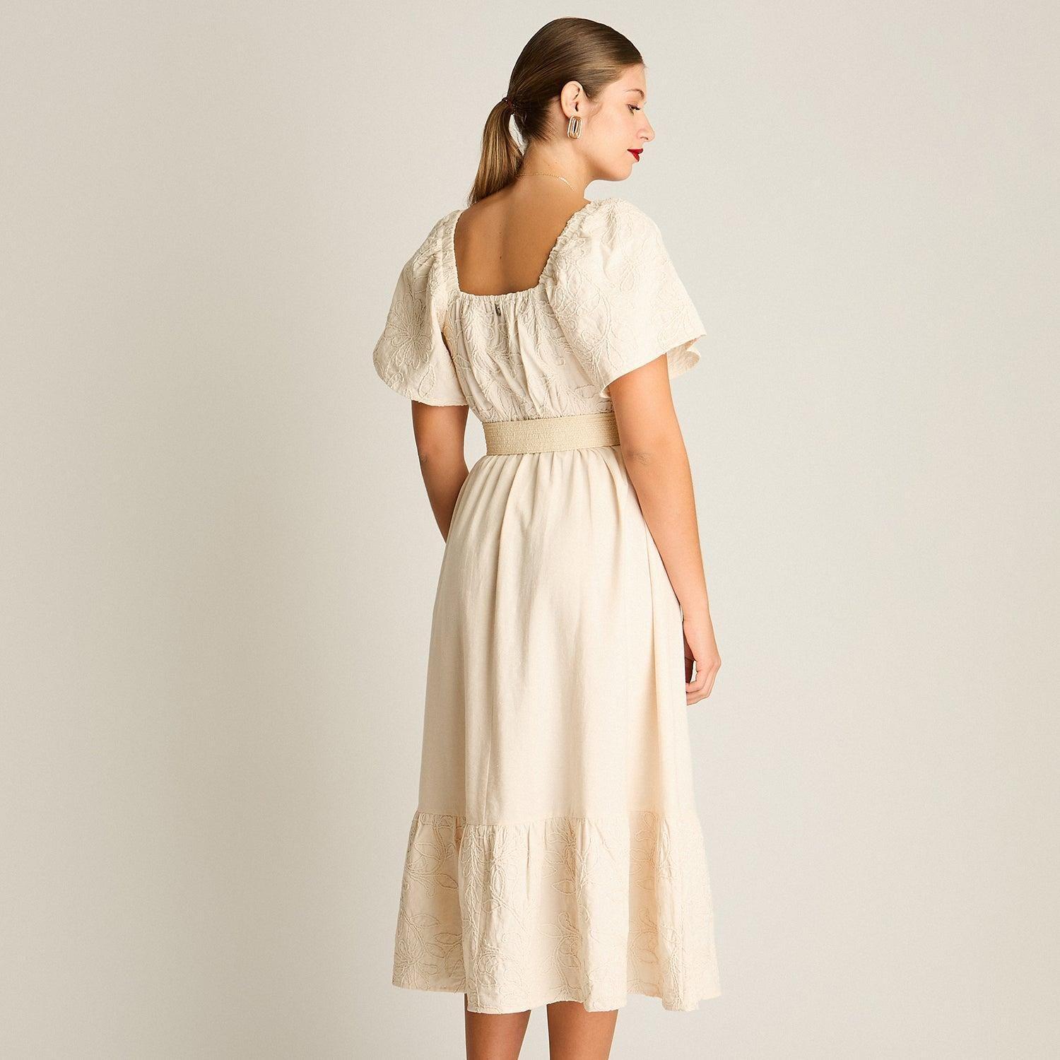 Vestido Largo Arena Manga Corta con Bordado y Cinturón-1