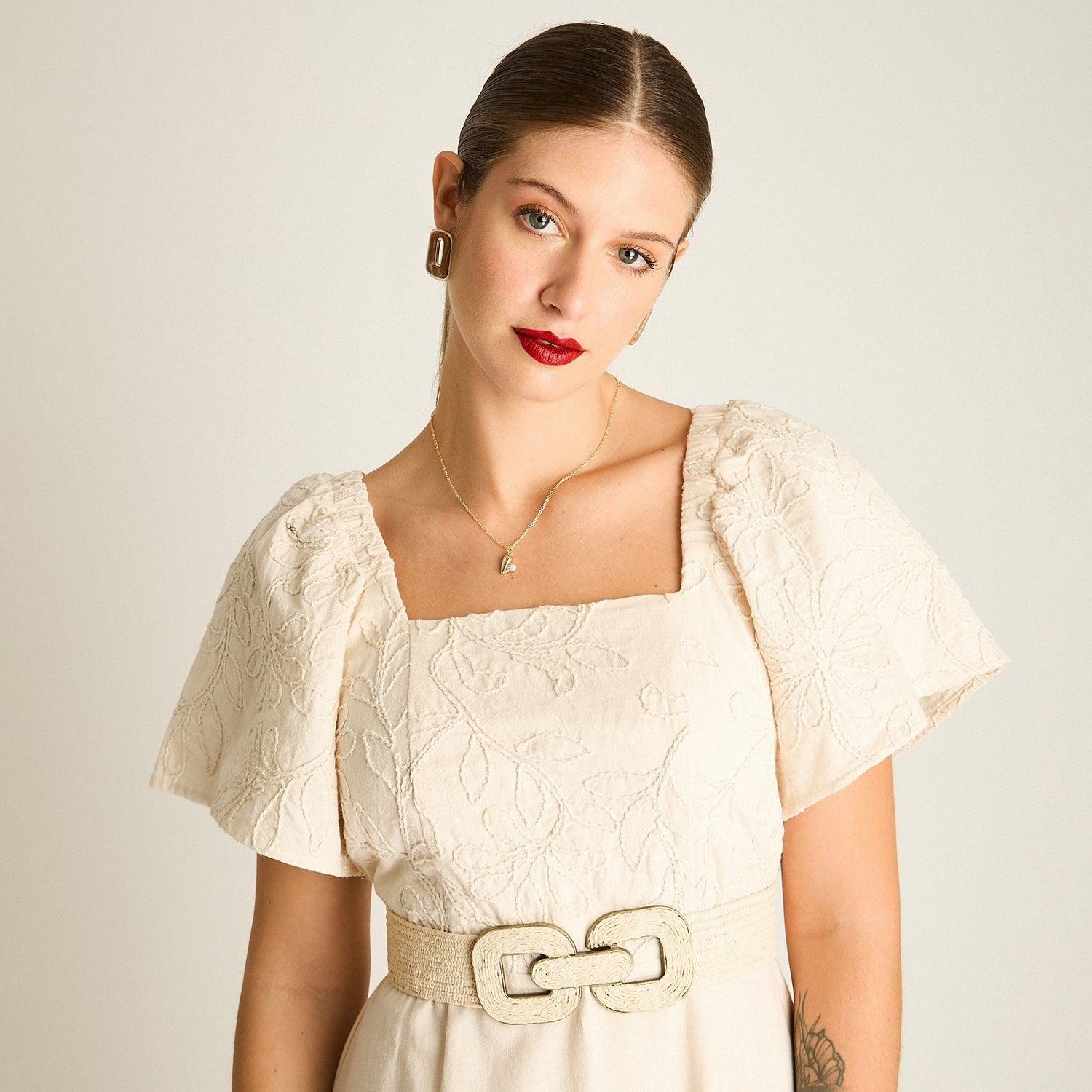 Vestido Largo Arena Manga Corta con Bordado y Cinturón-2