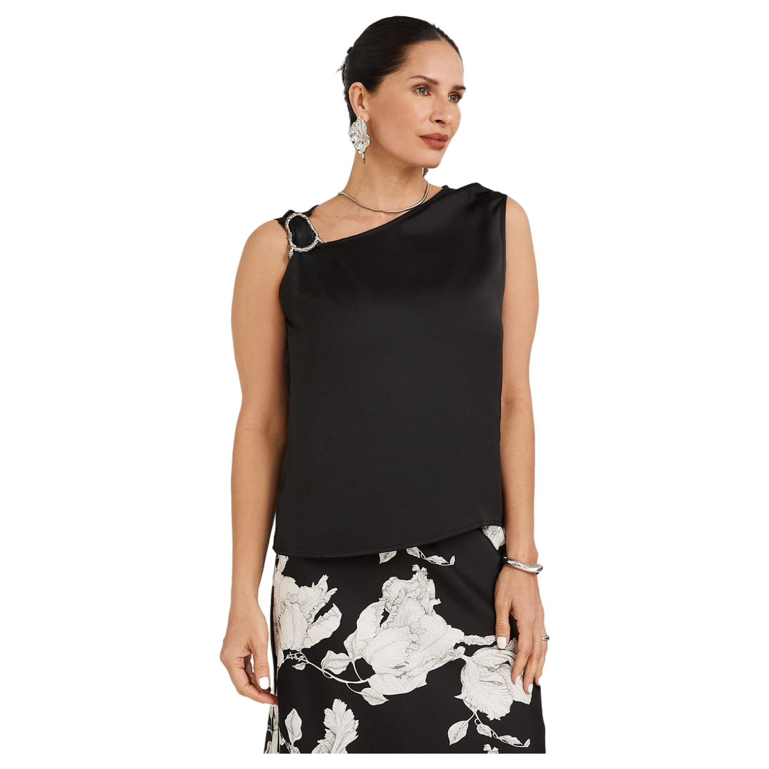 Blusa de Satin Manga Corta Escote Asimétrico con Aplicación Negro-0