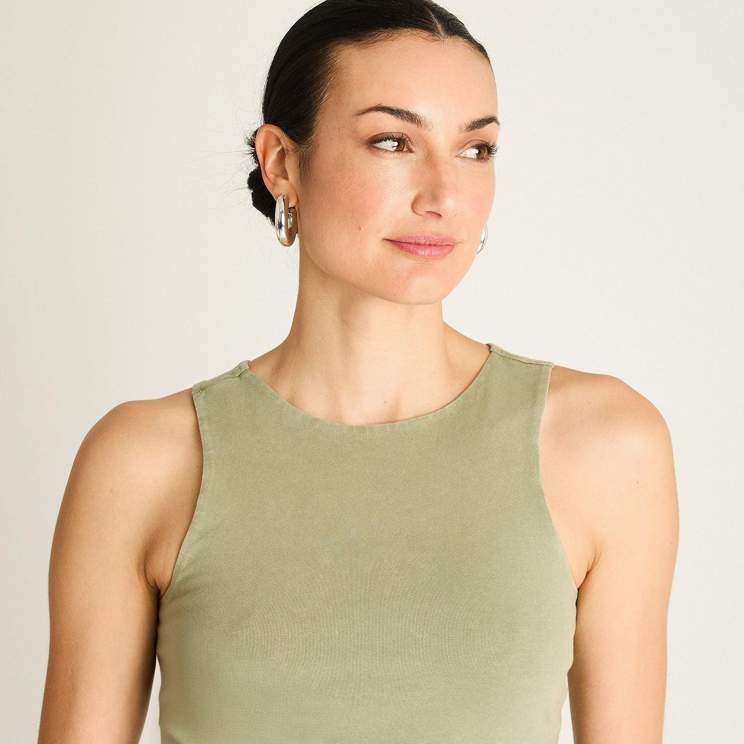Polera Crop top Oliva Sin Mangas-2