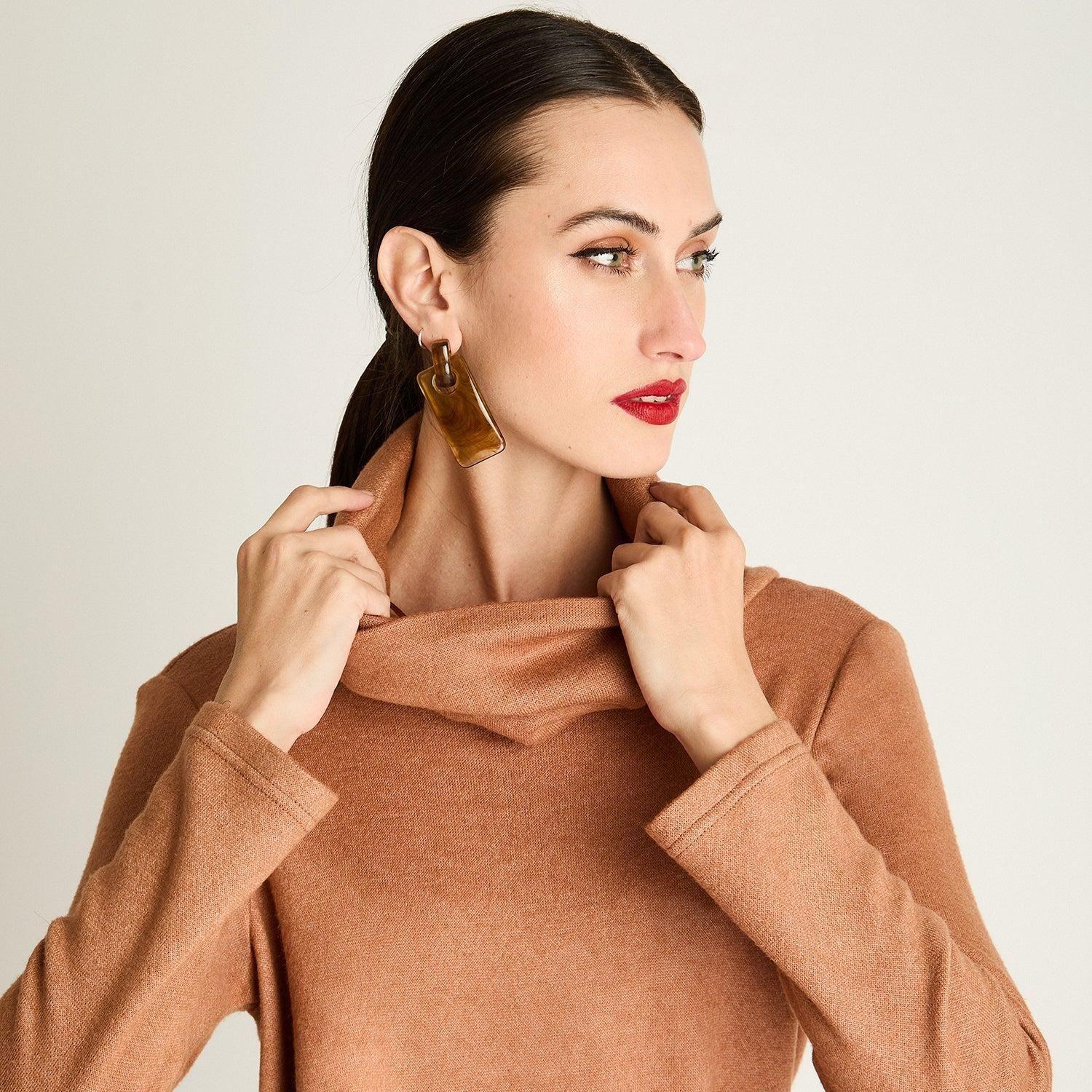 Vestido Midi Manga Larga Cuello Bote Cinturón Camel-2