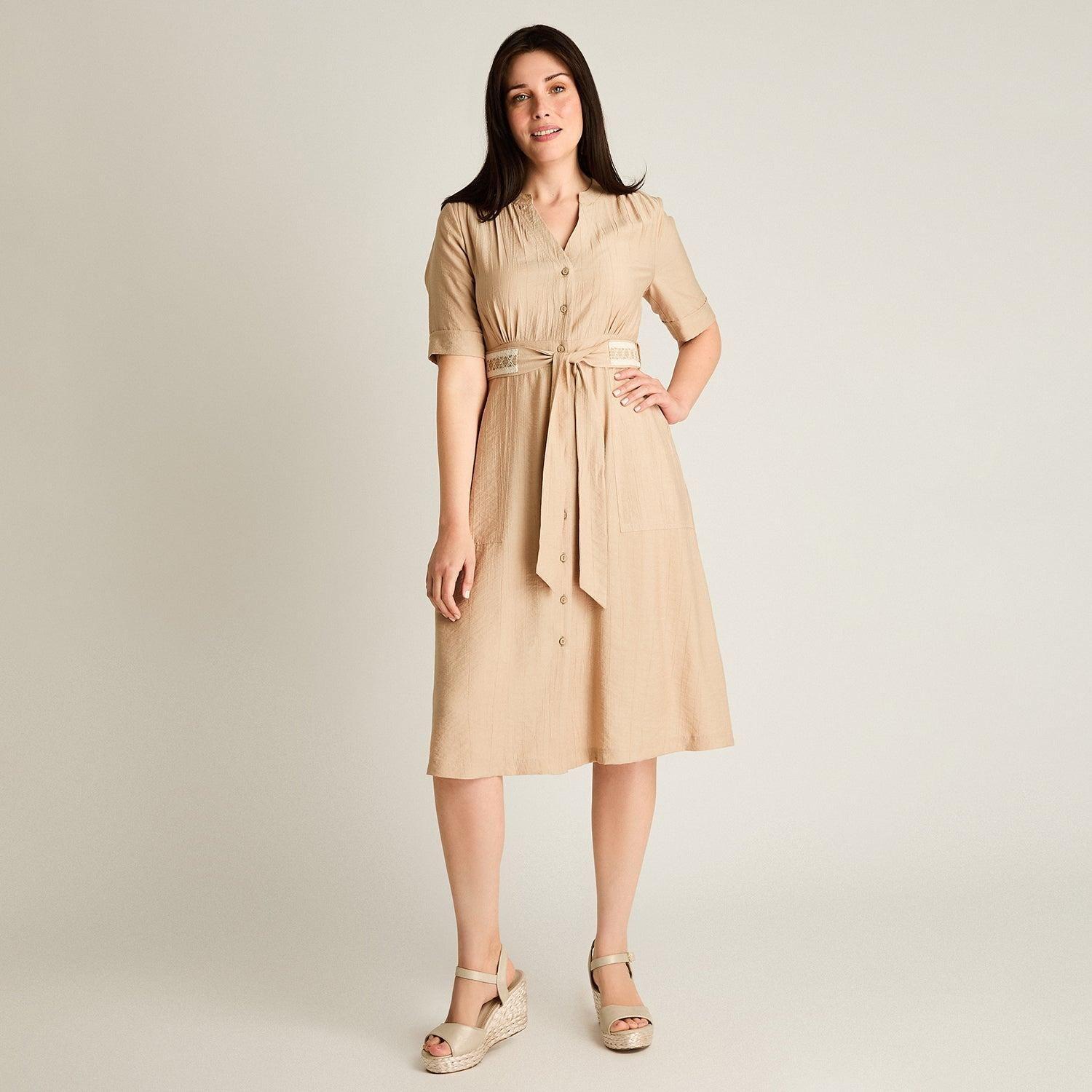 Vestido Midi Beige Baja elasticidad Sin Forro Calce Normal-3