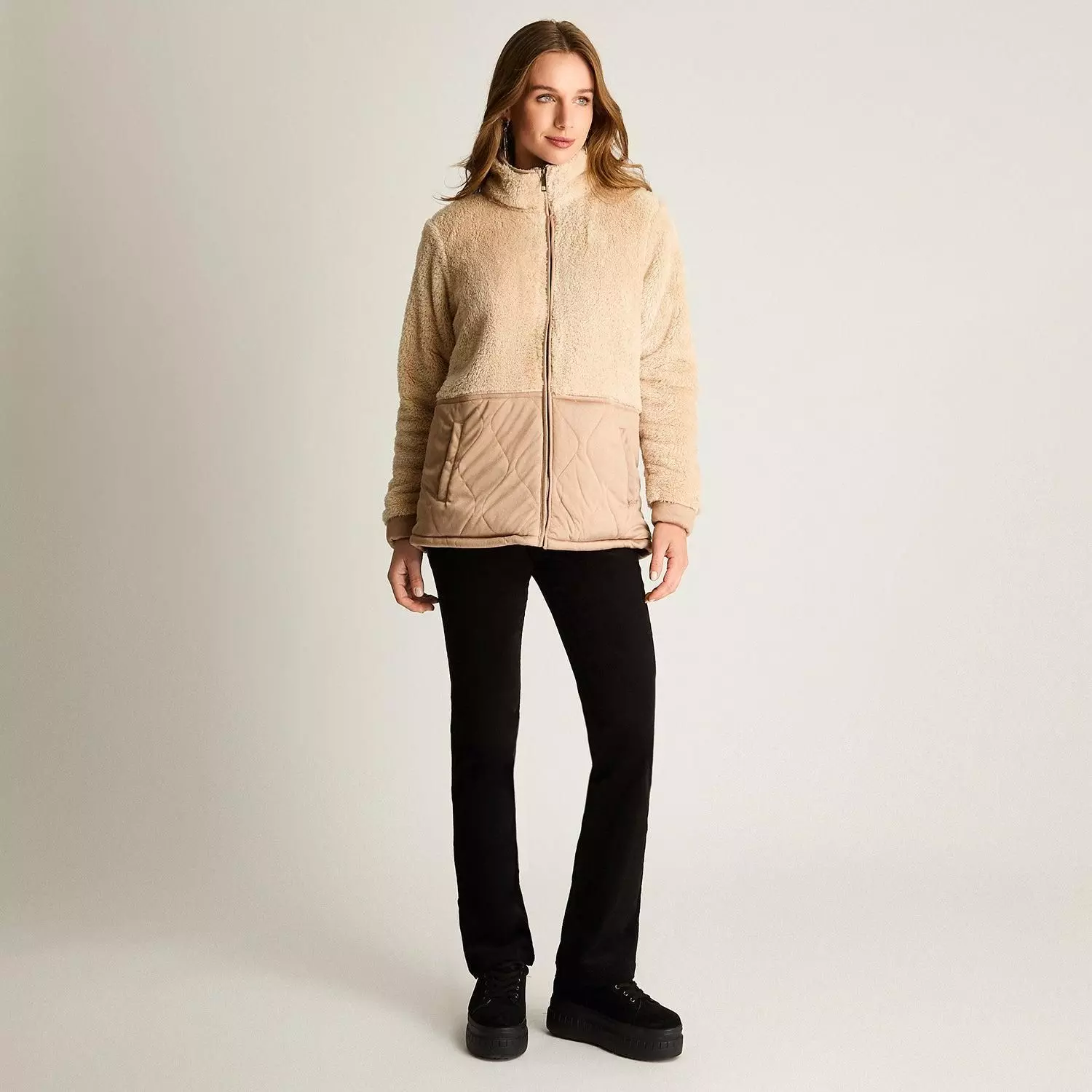 Polerón Coral Fleece Con Detalles En Quilted Beige-2