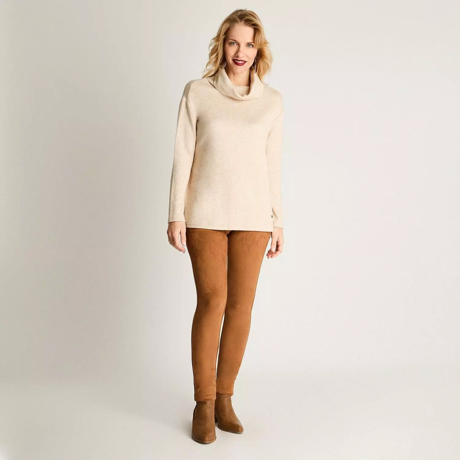 Tejido Manga Larga Cuello Bote Beige-2