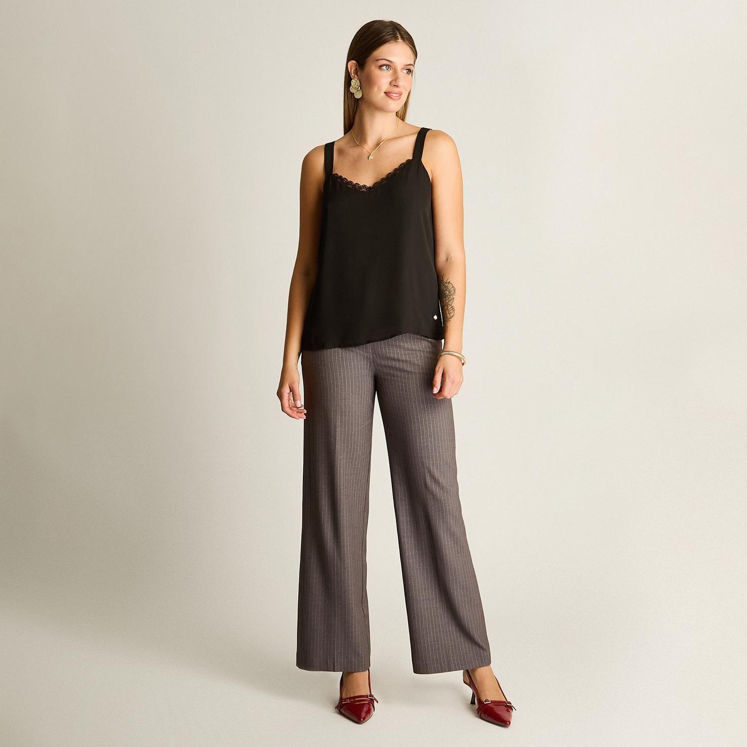 Blusa Pabilo Lencera Negra con Tirantes Ajustables-3