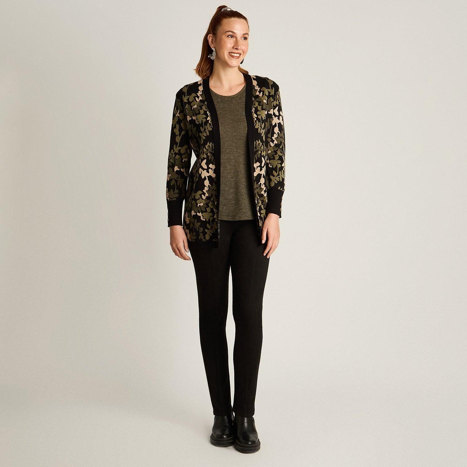 Tapado Verde con Estampado Floral Jacquard en Tejido-3