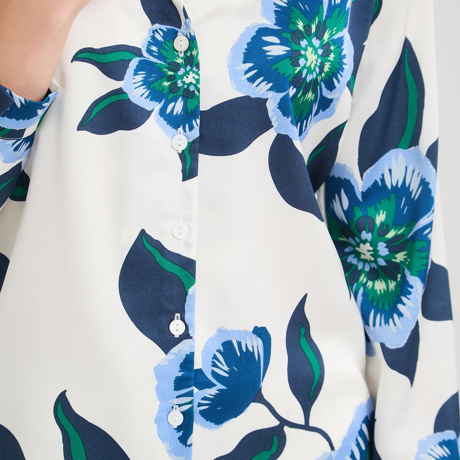 Blusa Manga Larga de Satin con Botones Estampada Azul-2