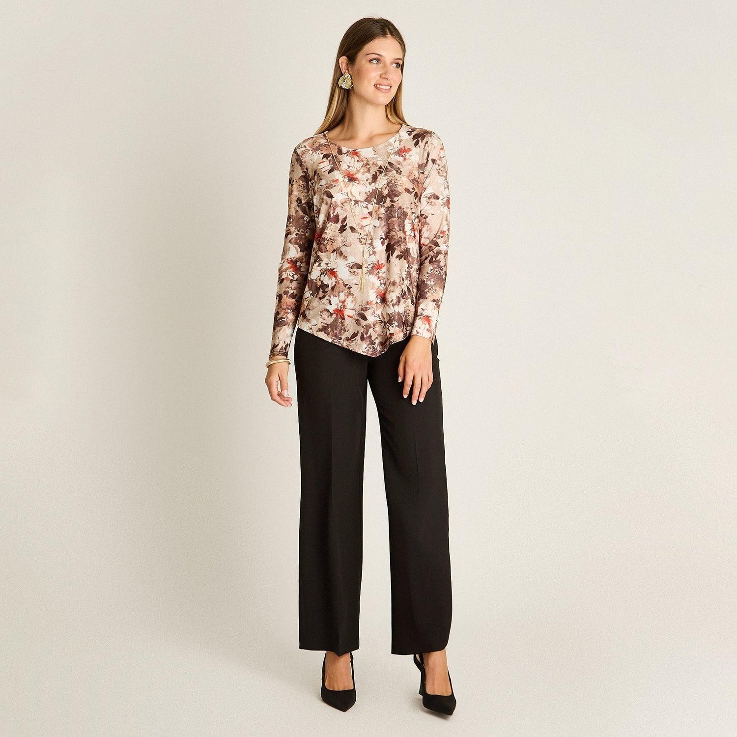 Polera Camel Manga Larga Estampada con Cuello Redondo y Collar-3