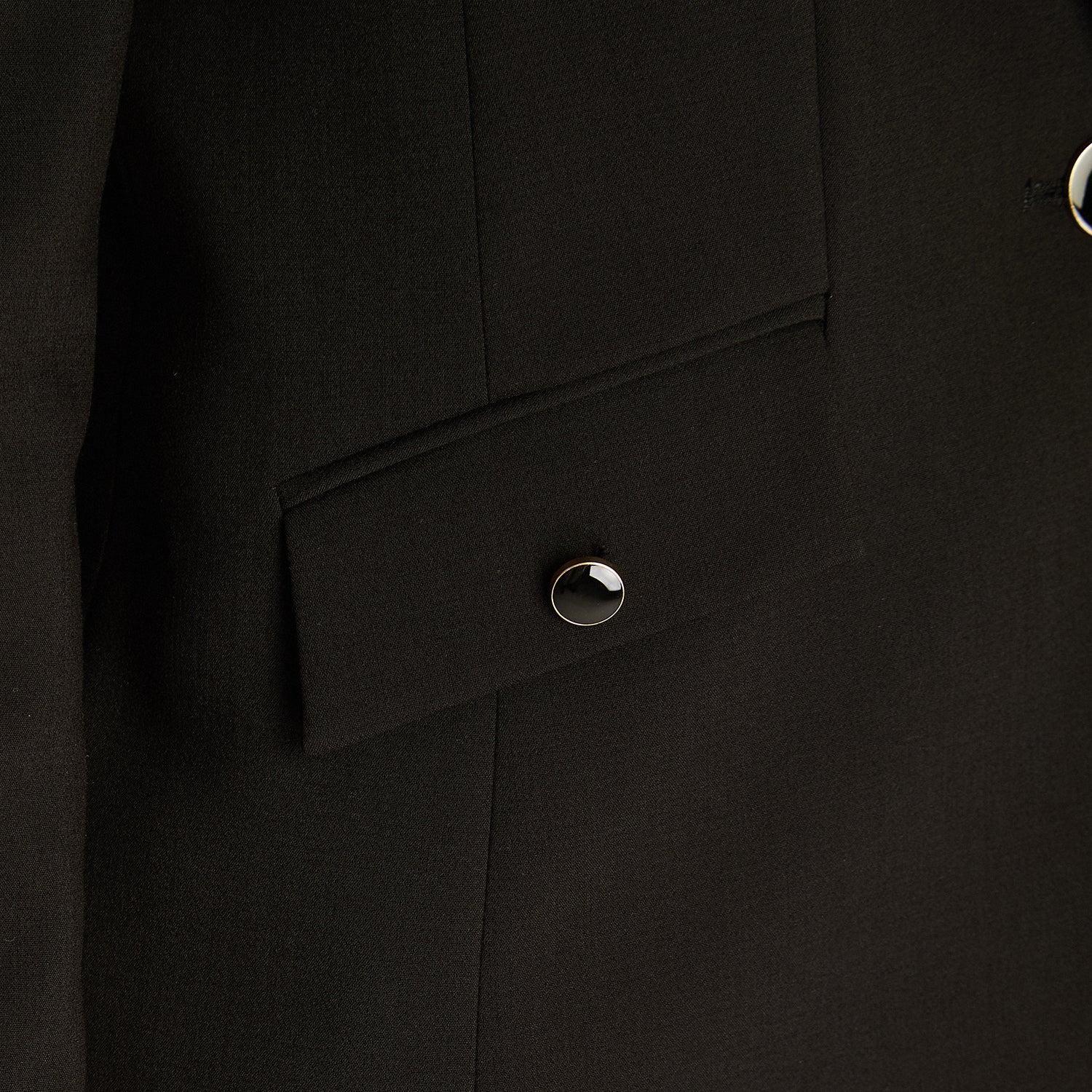 Blazer Negro Entallado de Un Botón con Dos Bolsillos-2