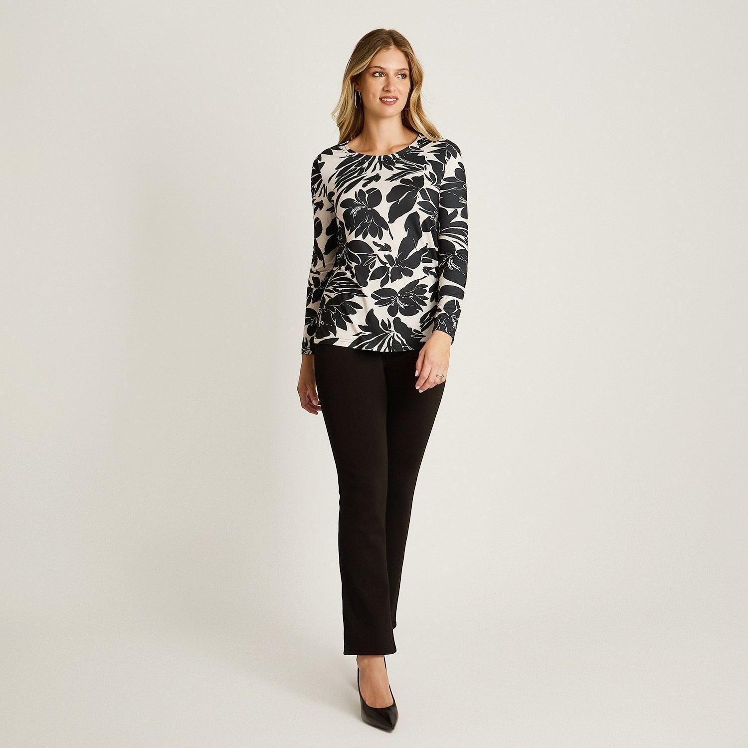 Polera Negra Estampada Escote Redondo Hot Touch-3