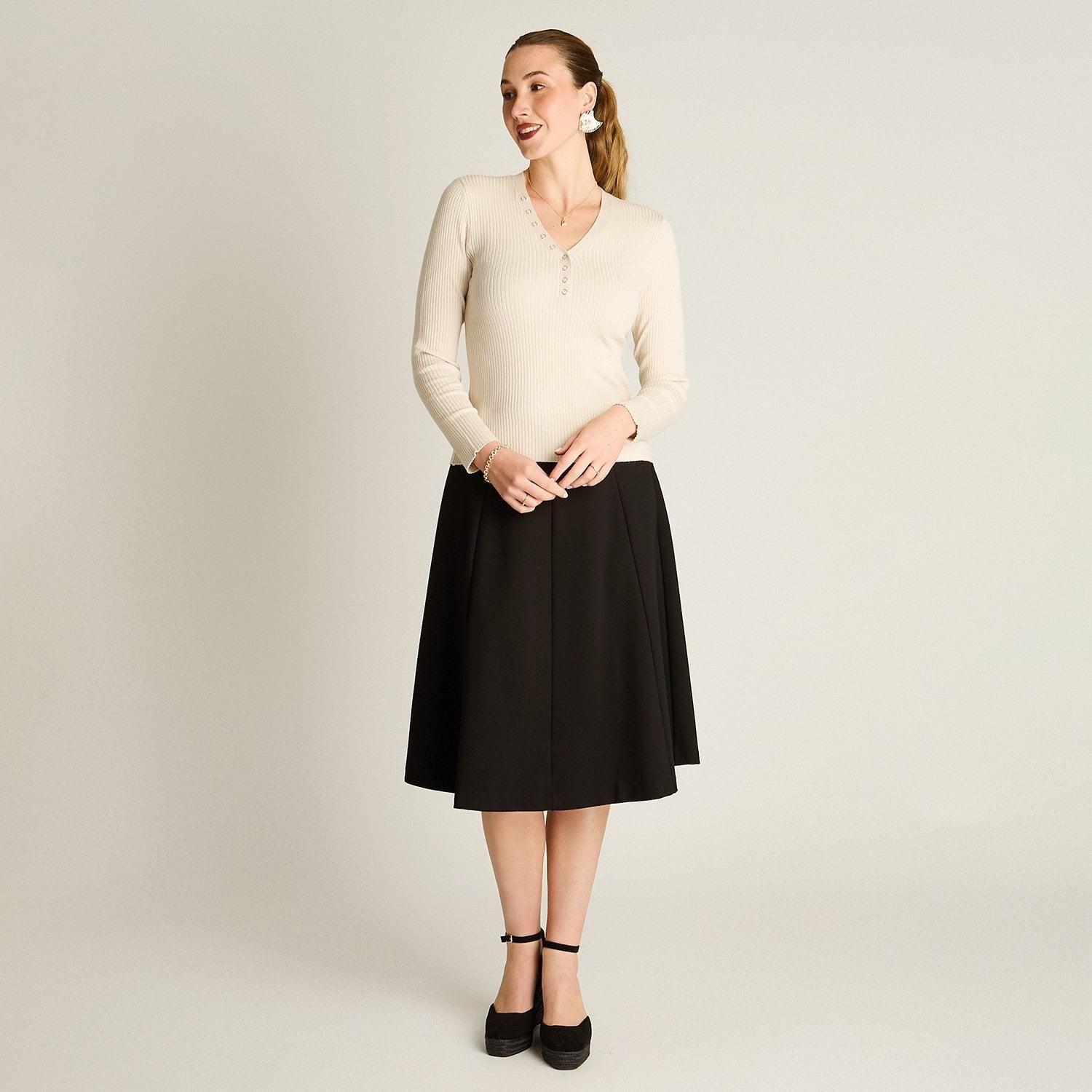 Sweater Arena Manga Larga con Escote en V y Botones-3