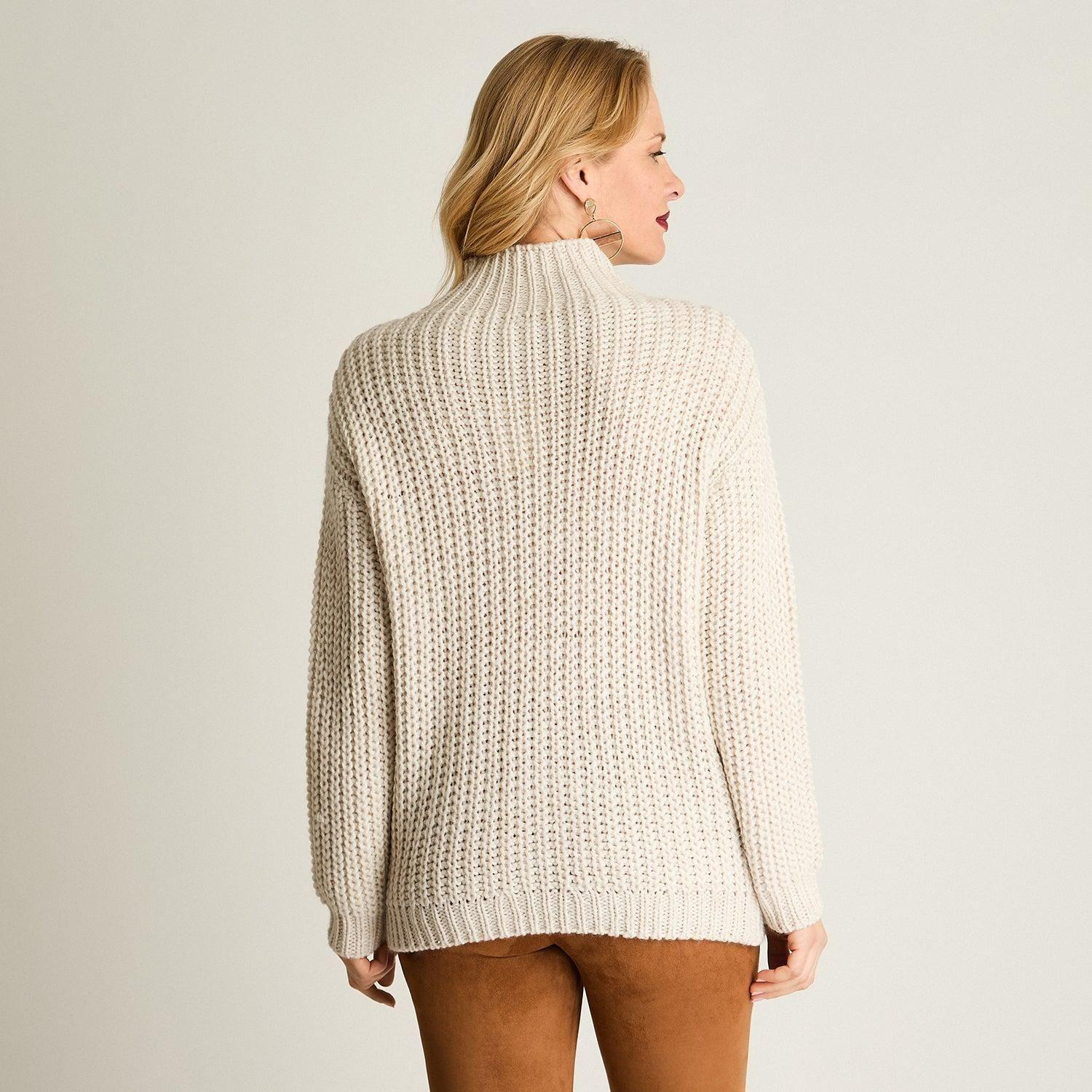 Sweater Manga Larga Con Diseño Trenzas Cuello Tortuga Beige-2