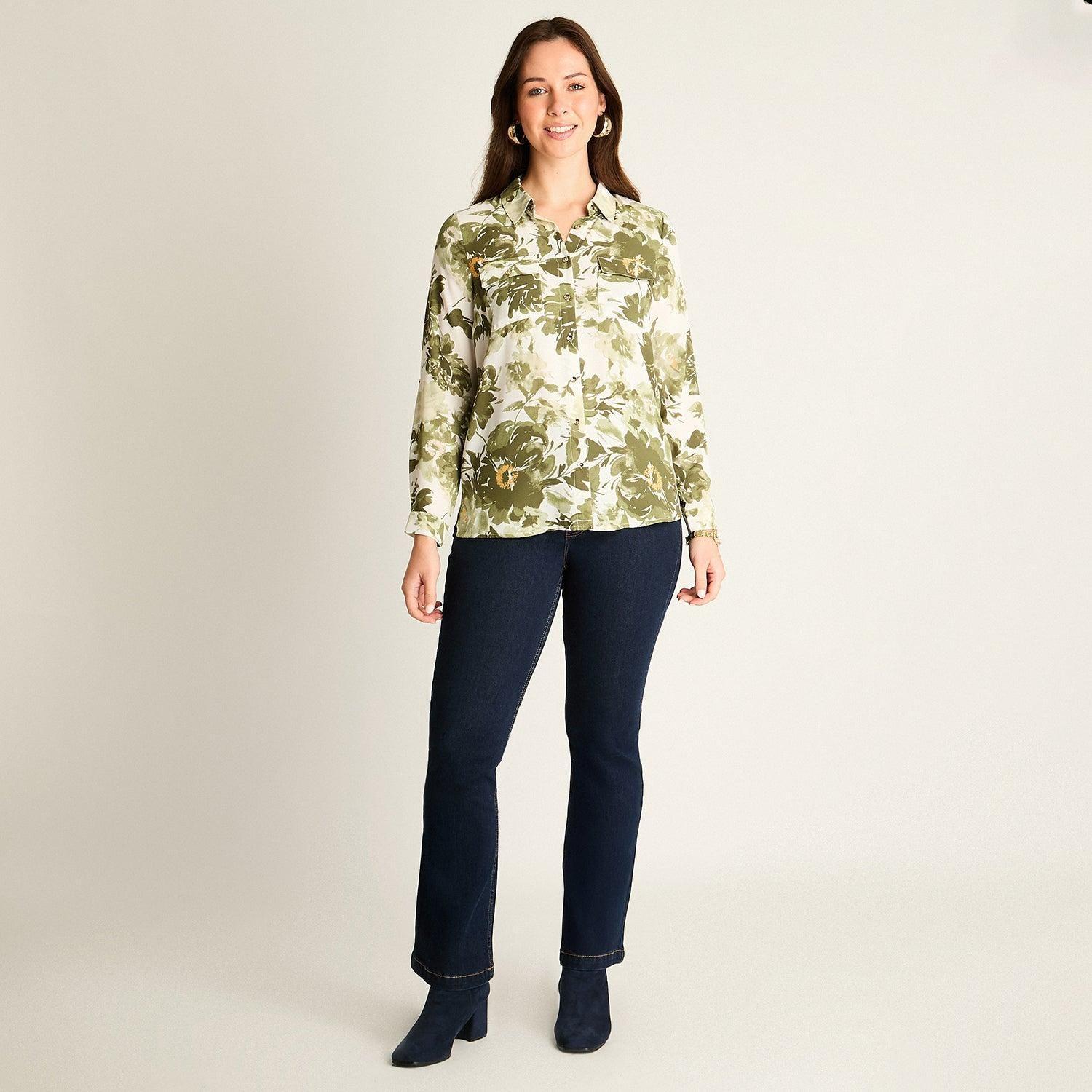Blusa Verde con Estampado Floral y Mangas Roll-Up-3