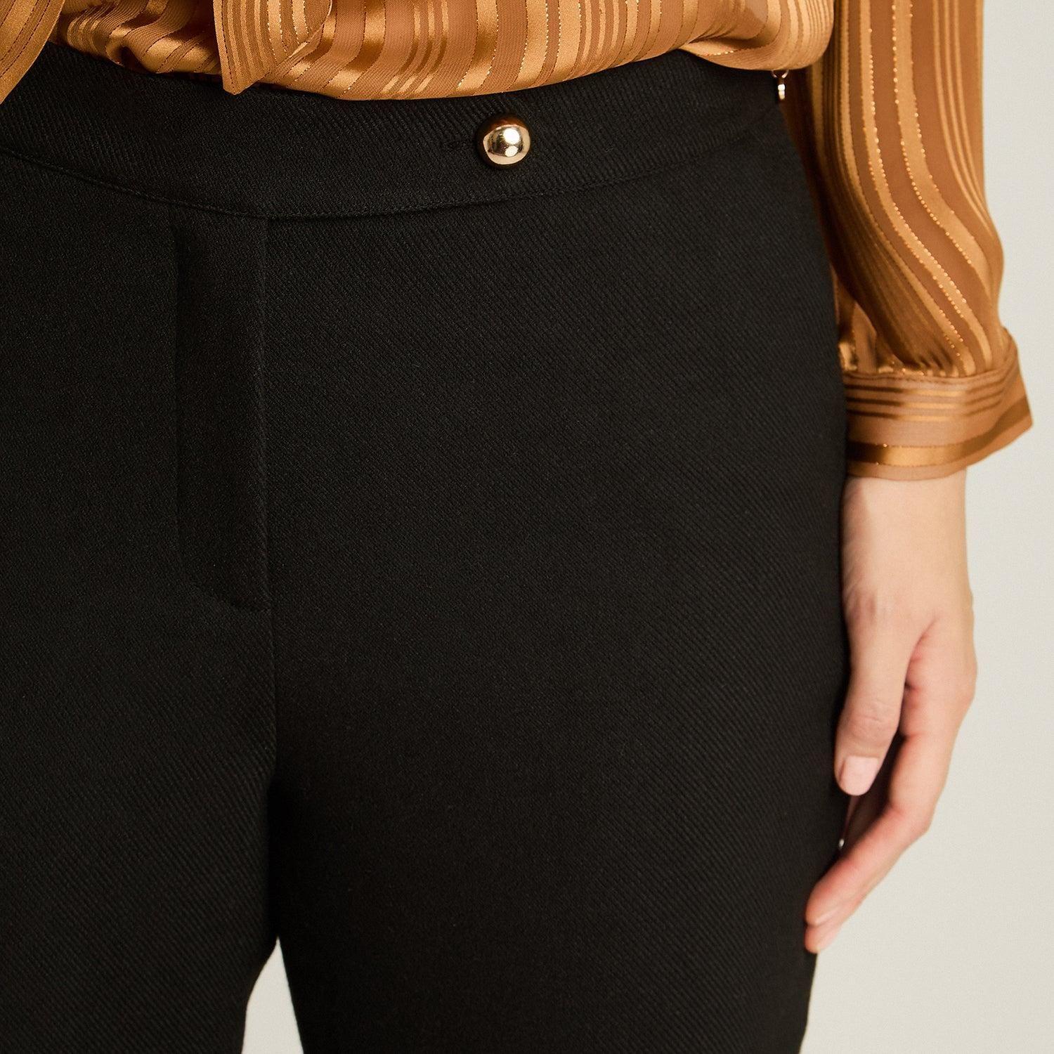 Pantalón Formal Negro Recto con Detalle Dorado-1