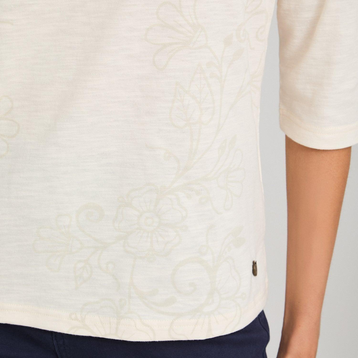Polera Manga 3/4 con Estampado al Tono Crudo-3