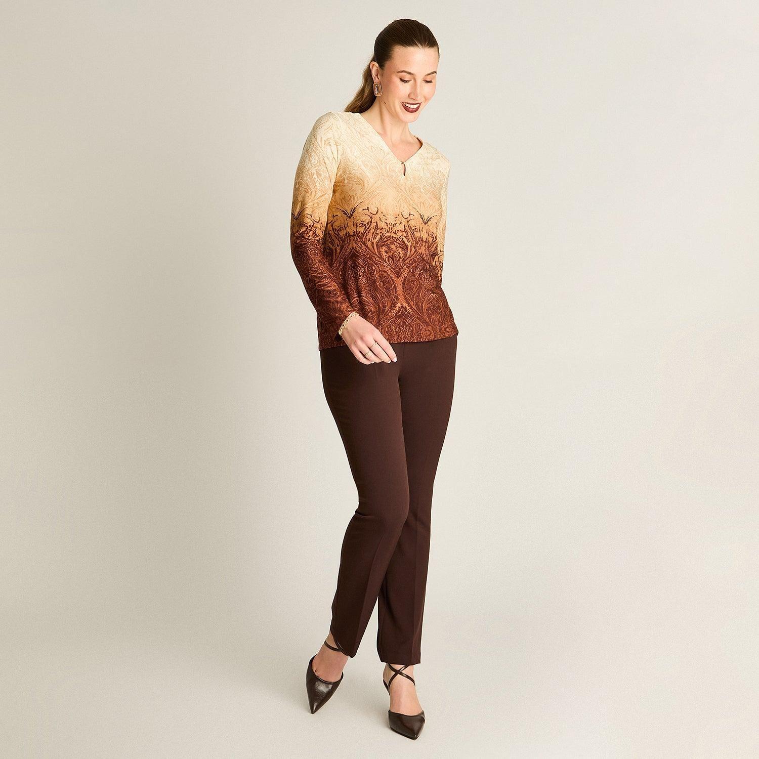 Polera Beige Estampada Manga Larga con Detalles en el Escote-3