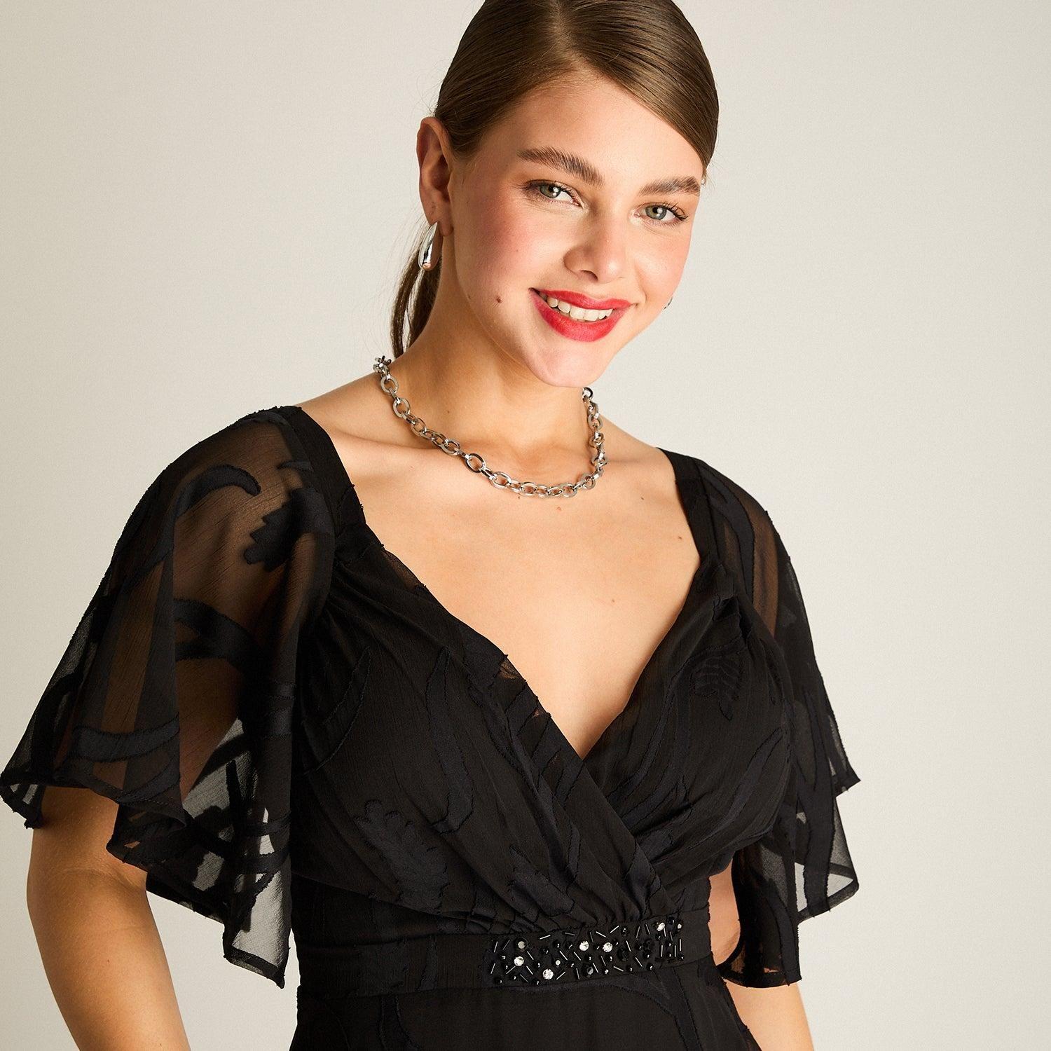 Vestido Midi Negro Escote V-4