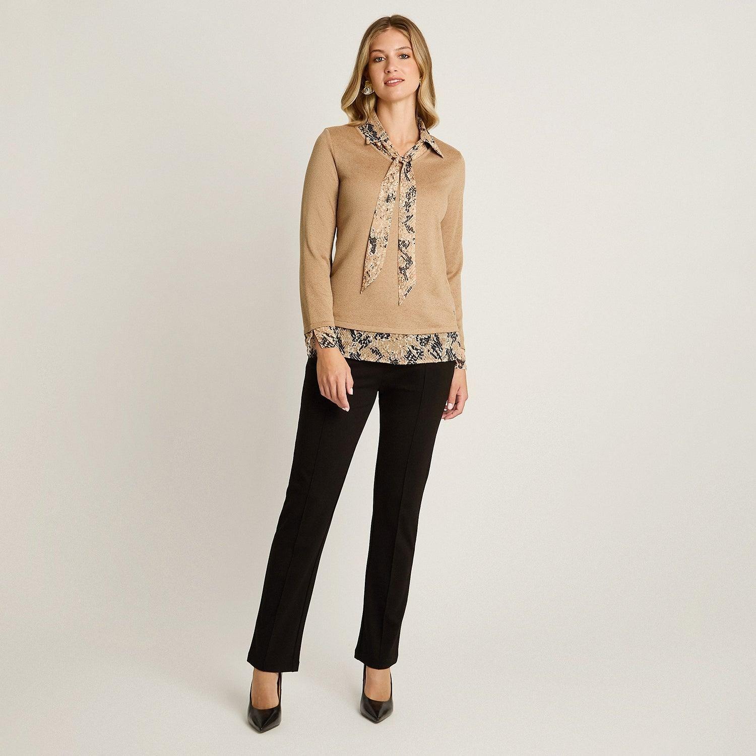 Polera Camel Lanilla Manga Larga con Pañuelo y Detalle Estampado-3