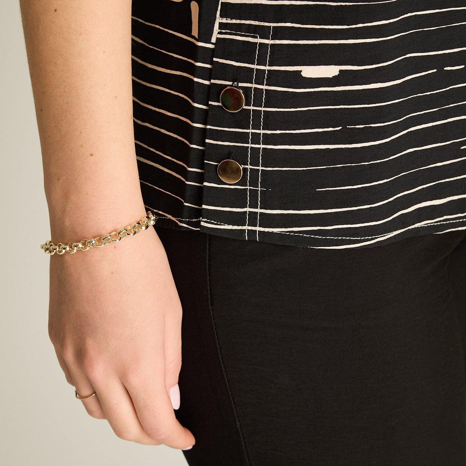 Blusa Arena Manga 3/4 con Aplicación de Botones-2