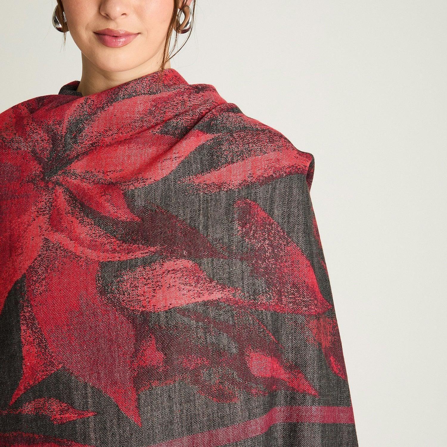 Poncho Tejido Con Diseño De Flores Rojo-2