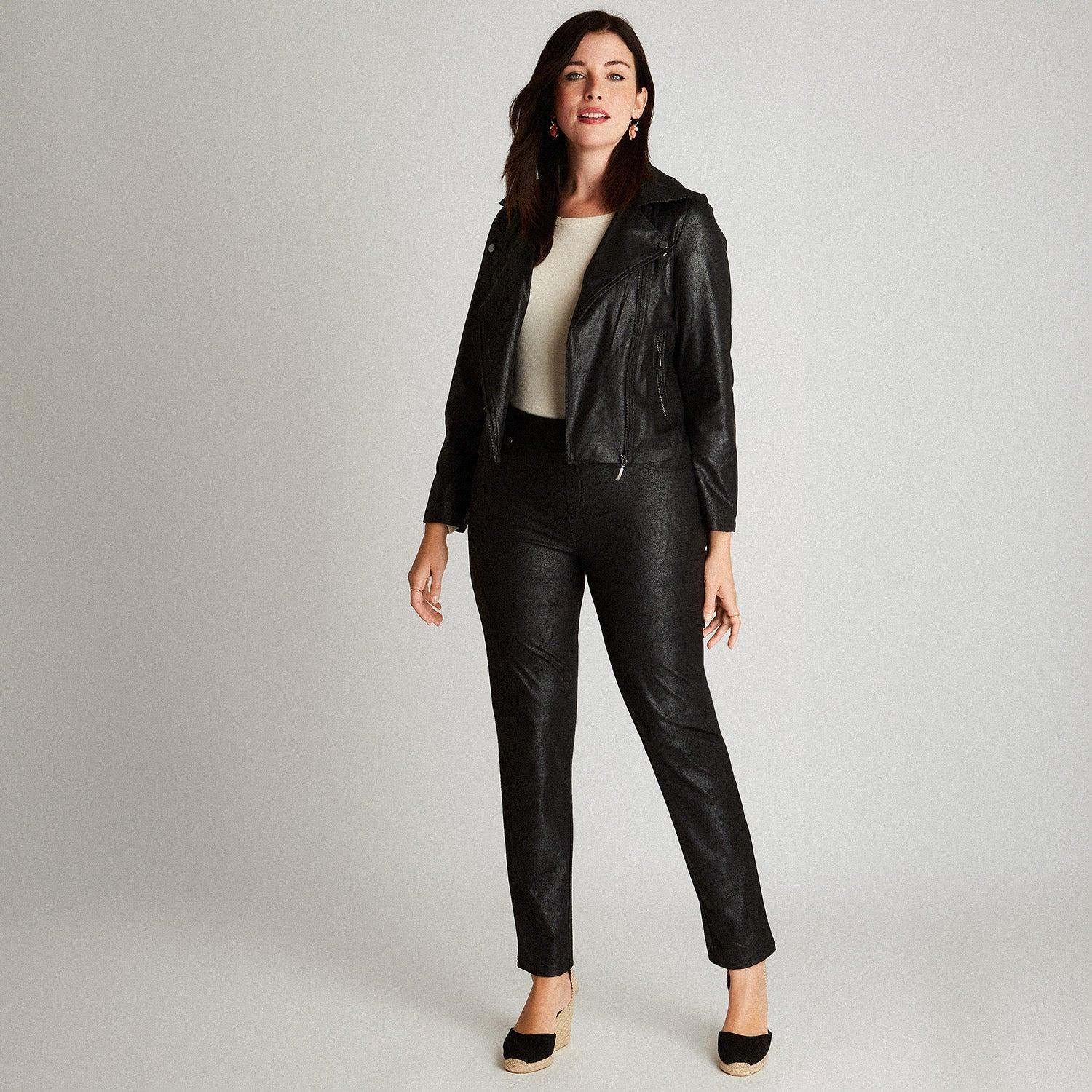 Casaca Eco cuero Negro Manga Larga Cuello Solapa-3