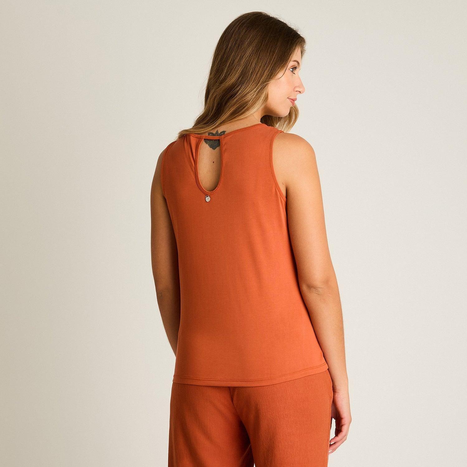 Polera Terracota Sin Mangas Elasticidad Media Sin Forro Calce Holgado-1