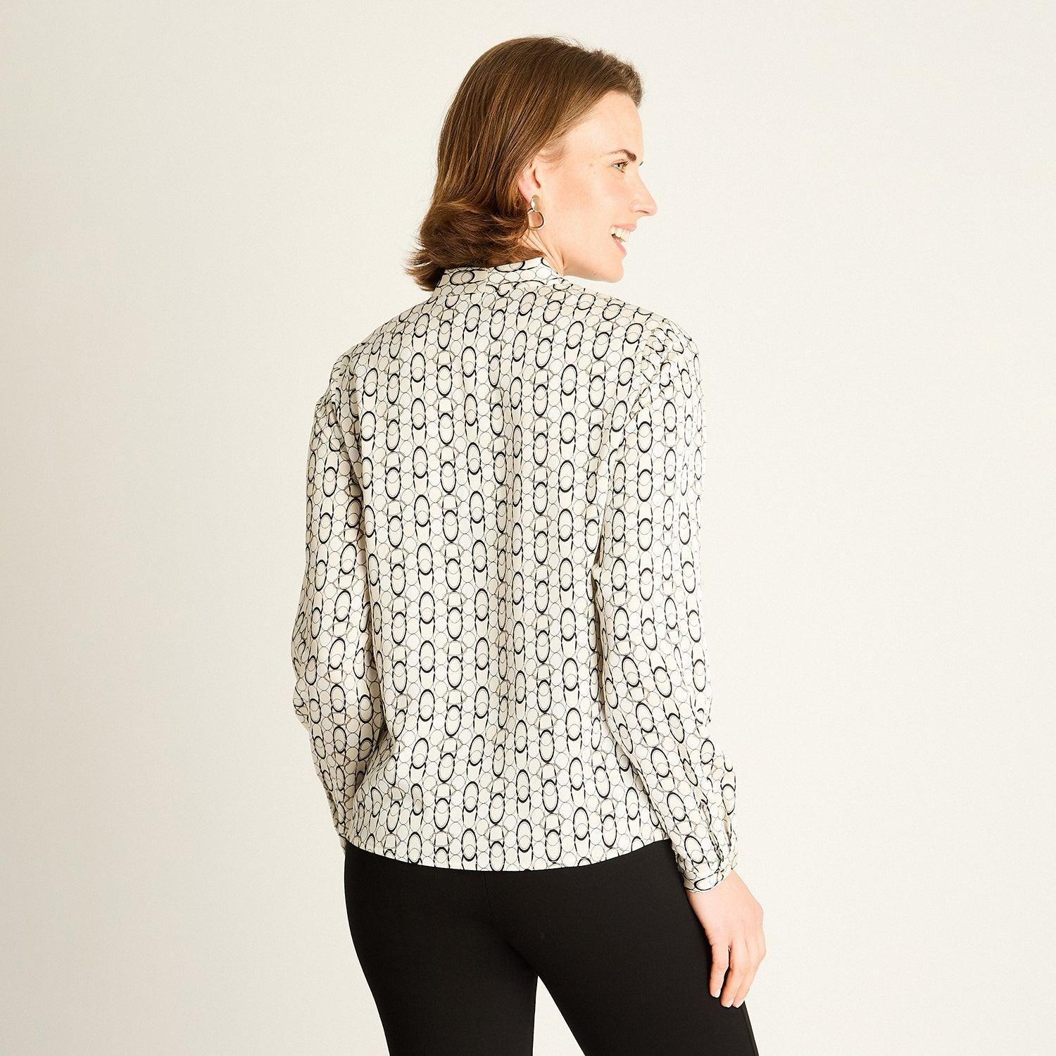 Blusa Negra con Lazo en el Cuello-1