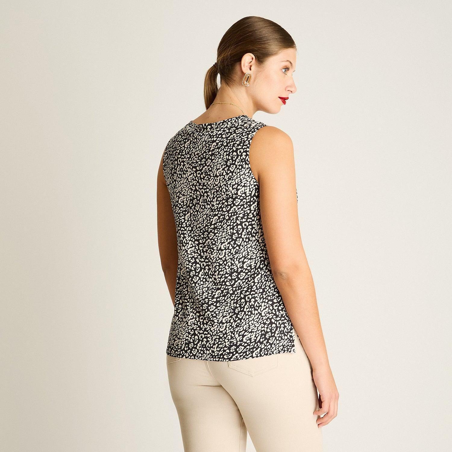 Blusa sin Mangas Estampada con Escote en V-1