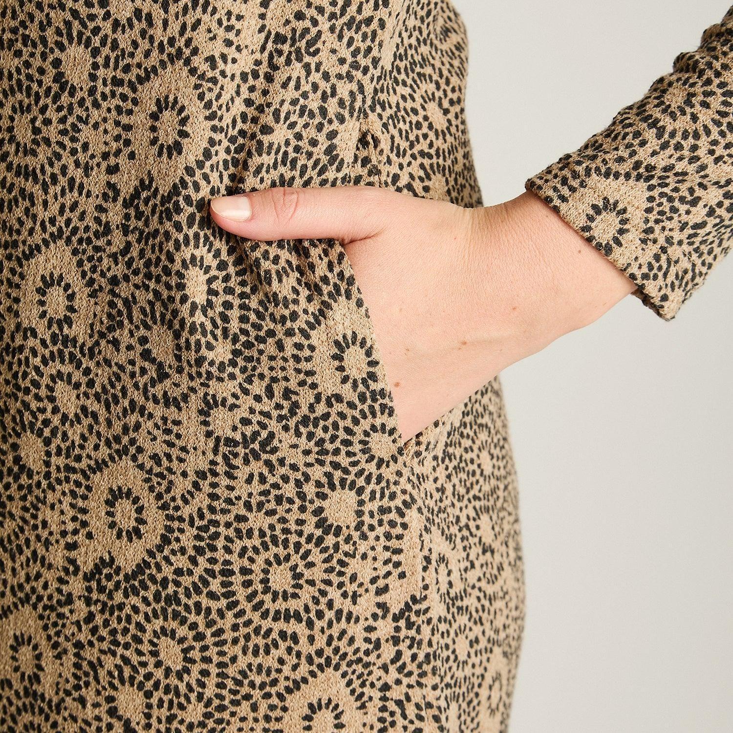 Vestido Midi Camel Midi Elasticidad Media Con Forro Calce Normal Tela Camant-2